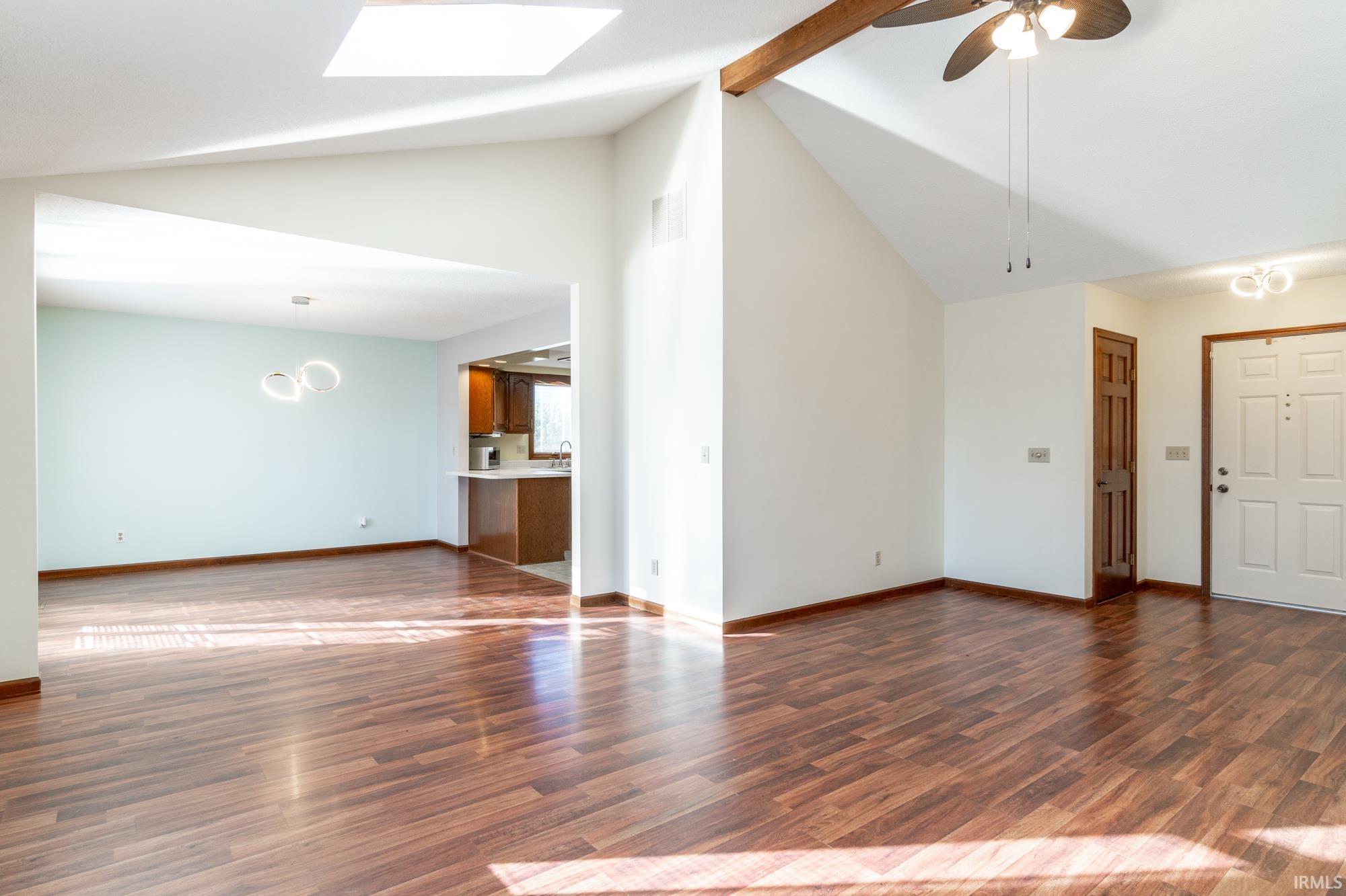 Photo 4 of 9913 Sawtooth Court