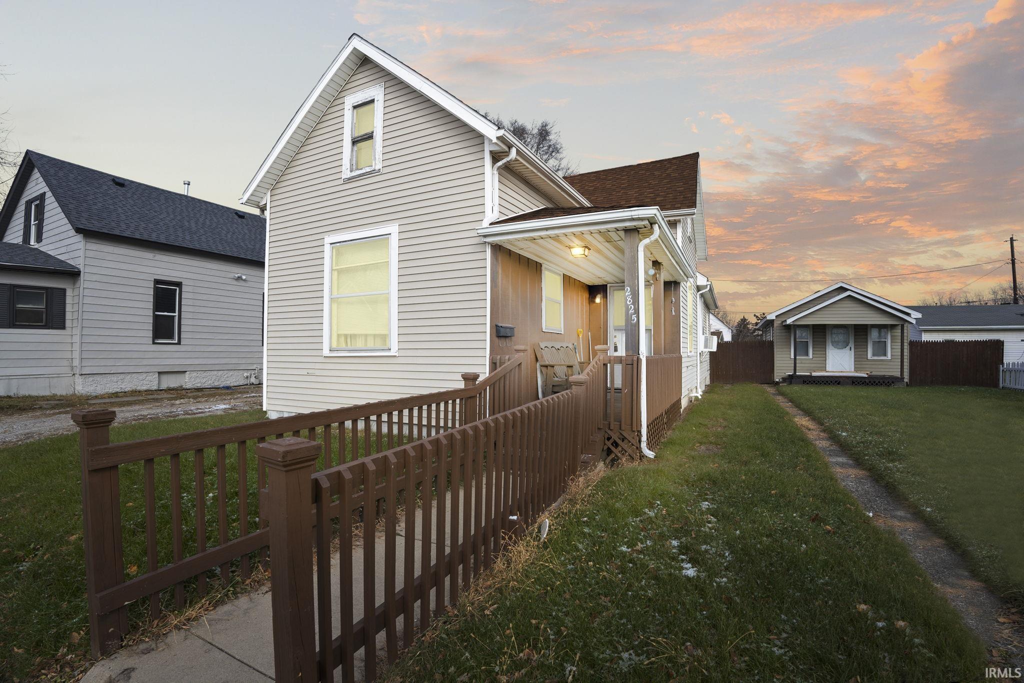 Photo 0 of 2825 Lawrence Avenue