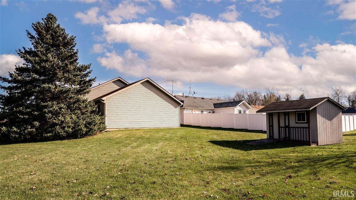 Photo 4 of 421 Manahan Dr Drive