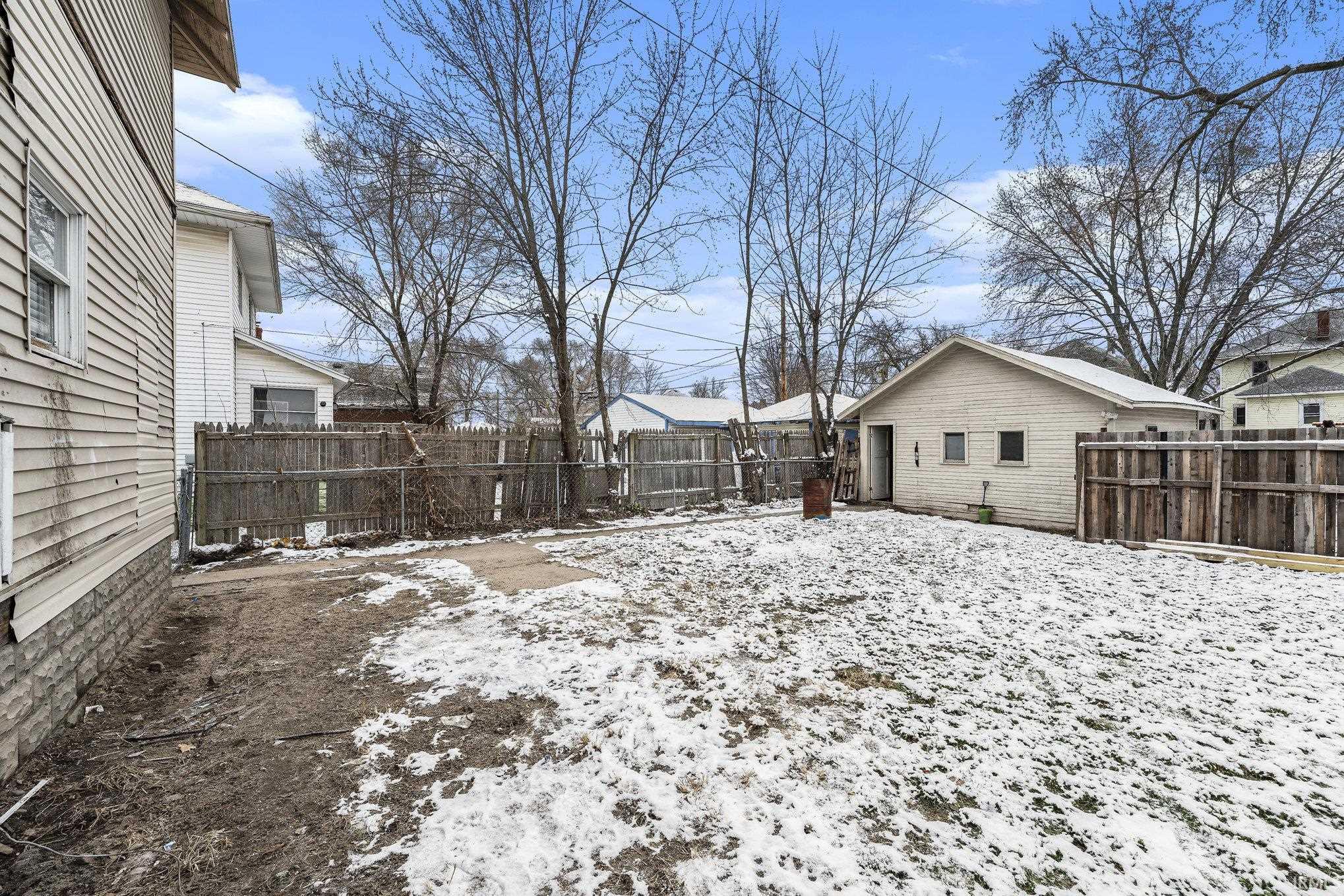 1606 Frances Avenue North Eastern Group Realty