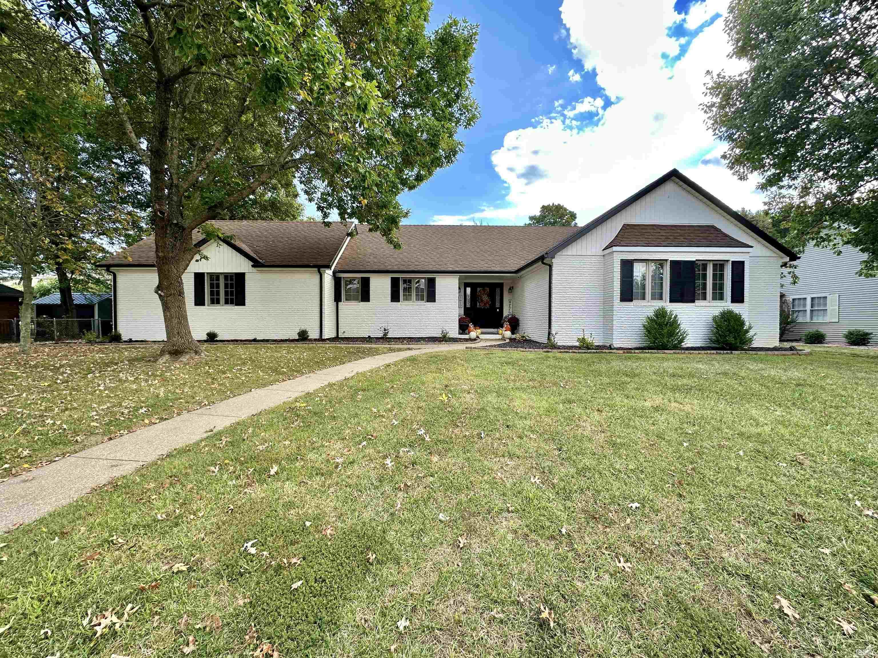 Mount Vernon Real Estate 1612 Greenbrier Drive IN 47620 280,000 202343476