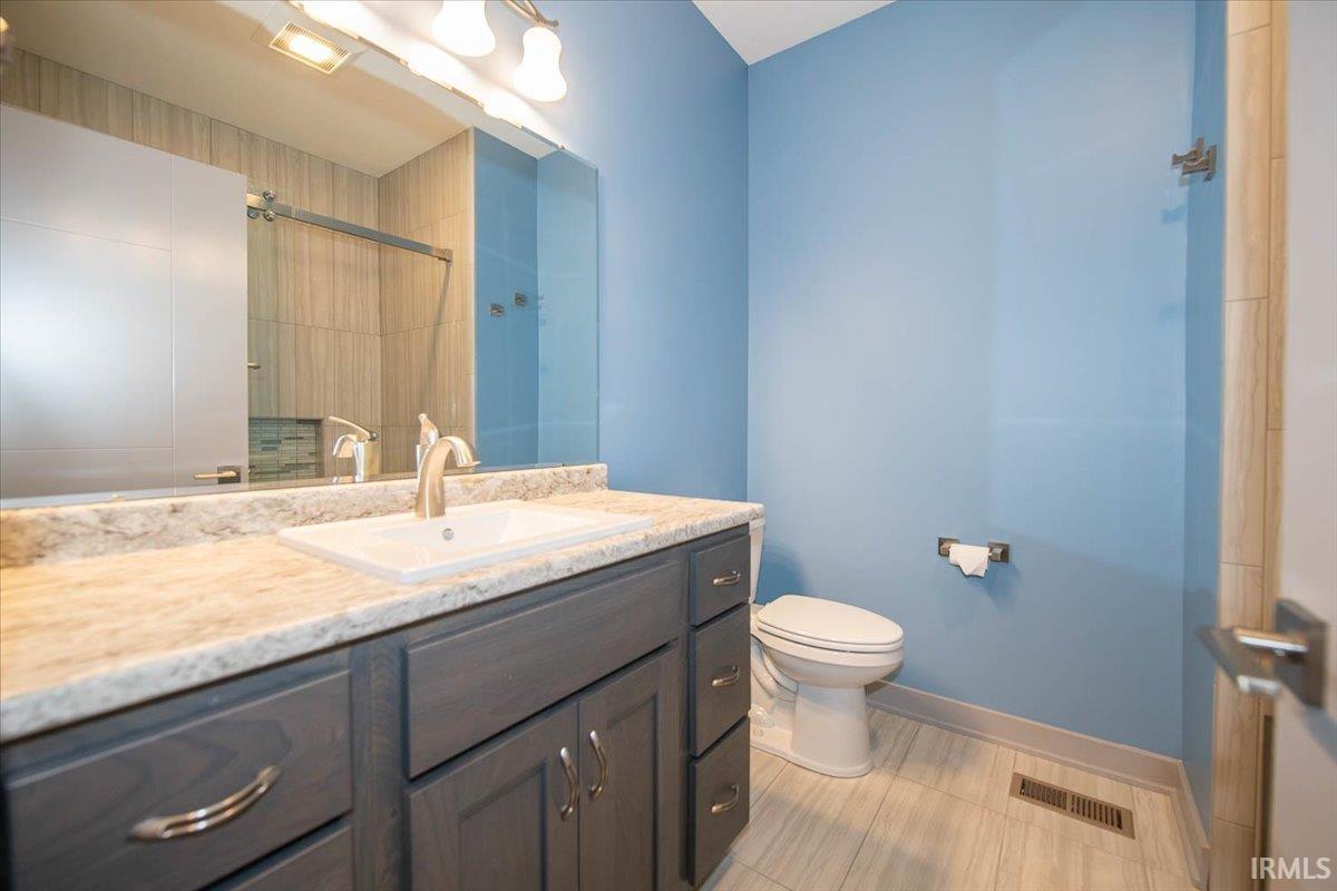 Guest Bath can be Totally Private when you Shut the Pocket Door