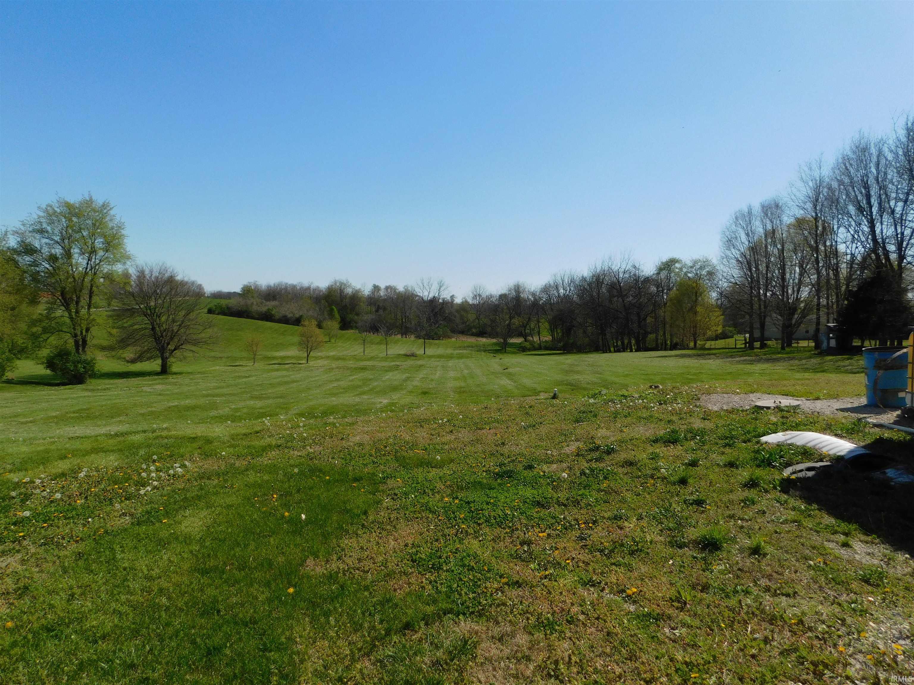 Homes for sale in Salem, IN | 1000 W Market St, Salem, IN 47167 | MLS# 202402531