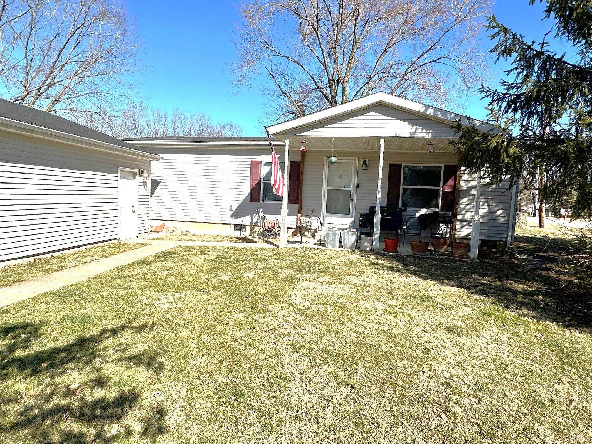 259 Ole Rocking Chair Way, Cloverdale, IN 