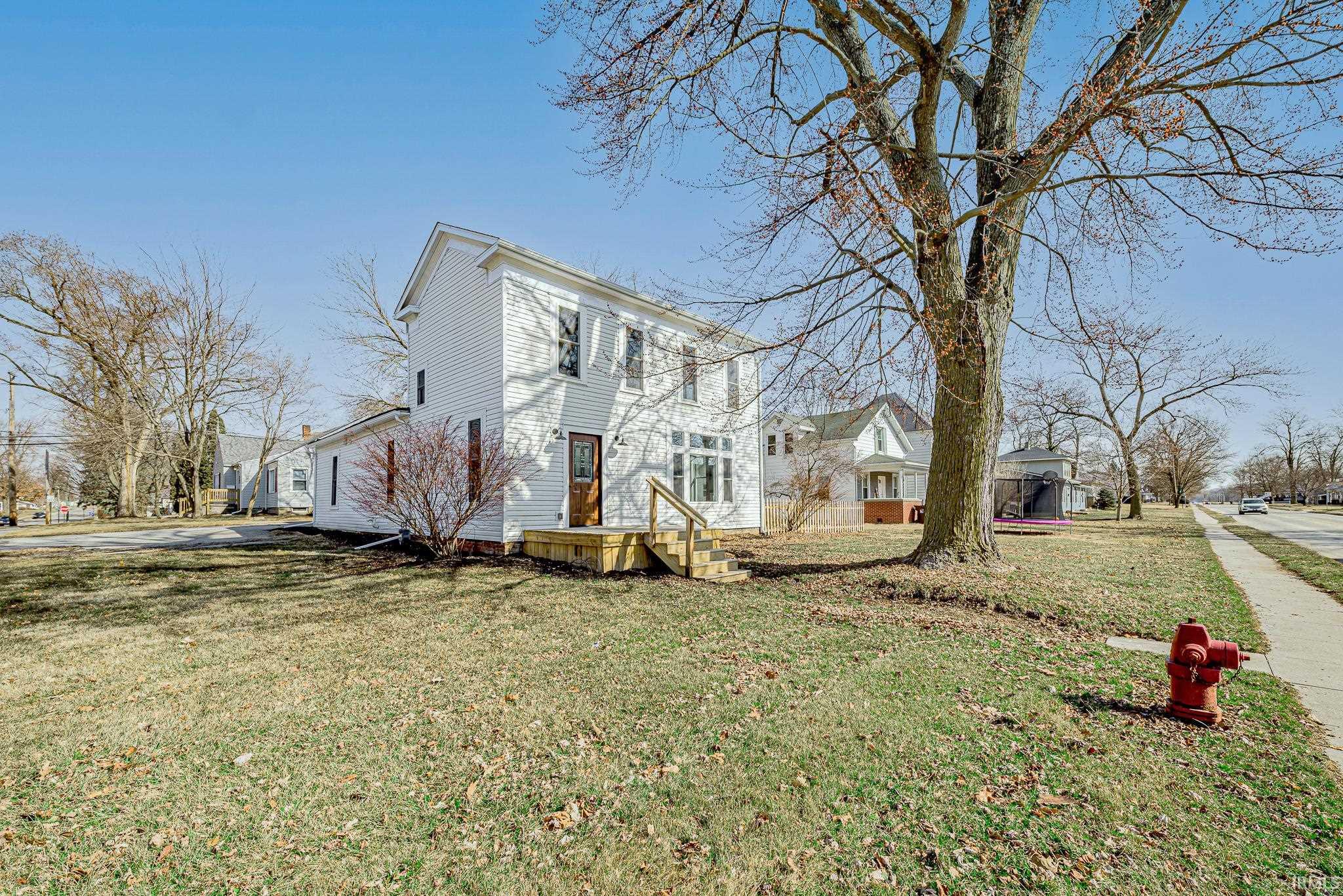 301 E Van Buren Street