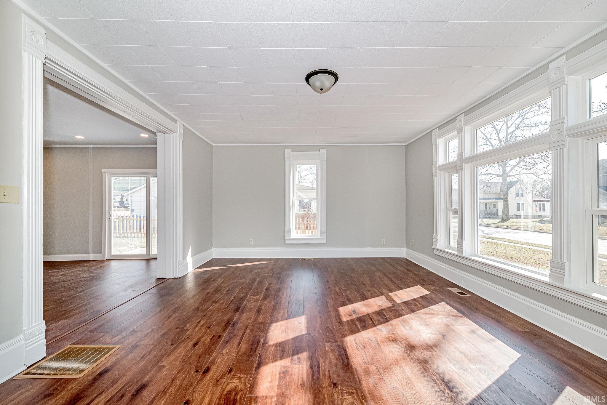 301 E Van Buren Street