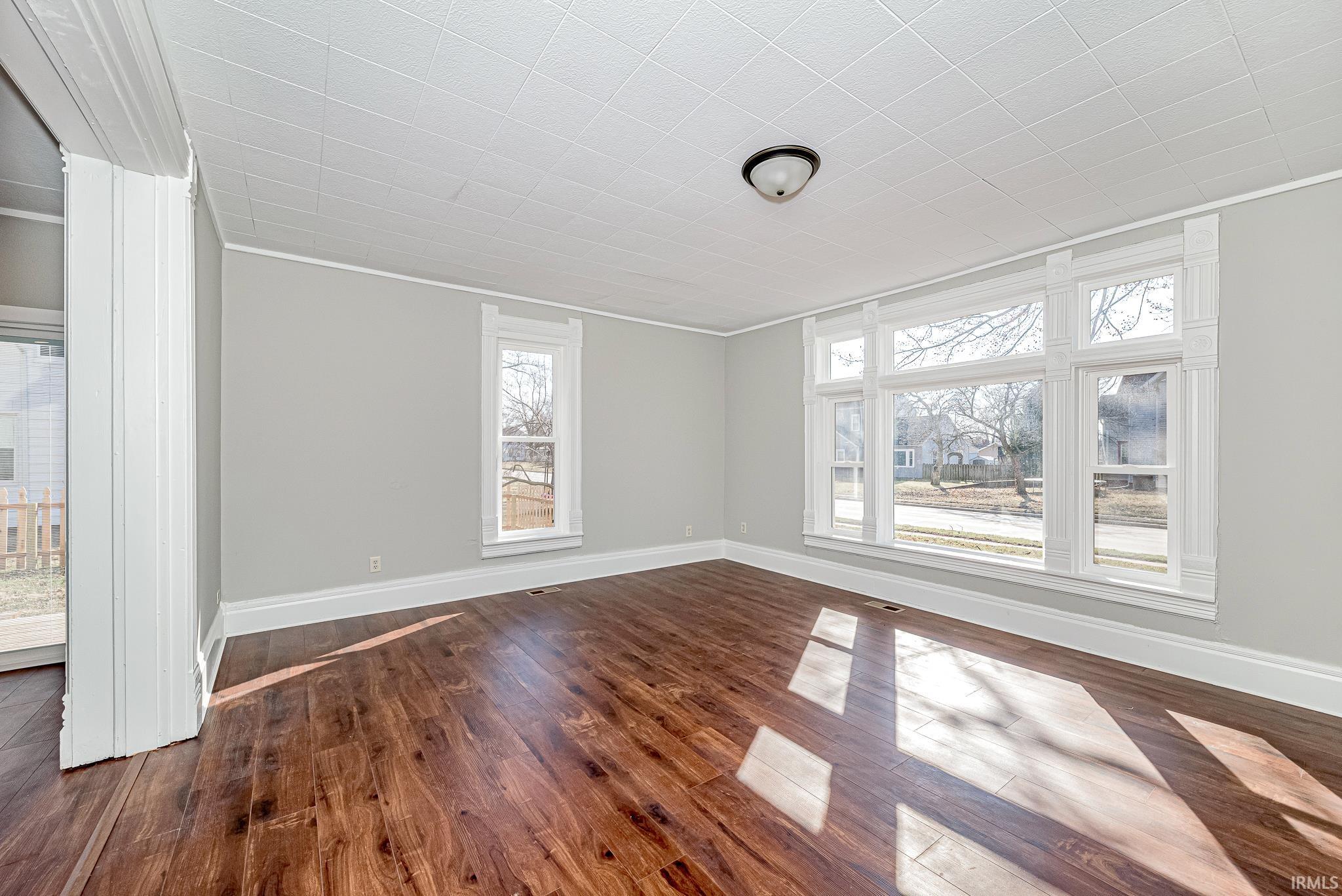 301 E Van Buren Street