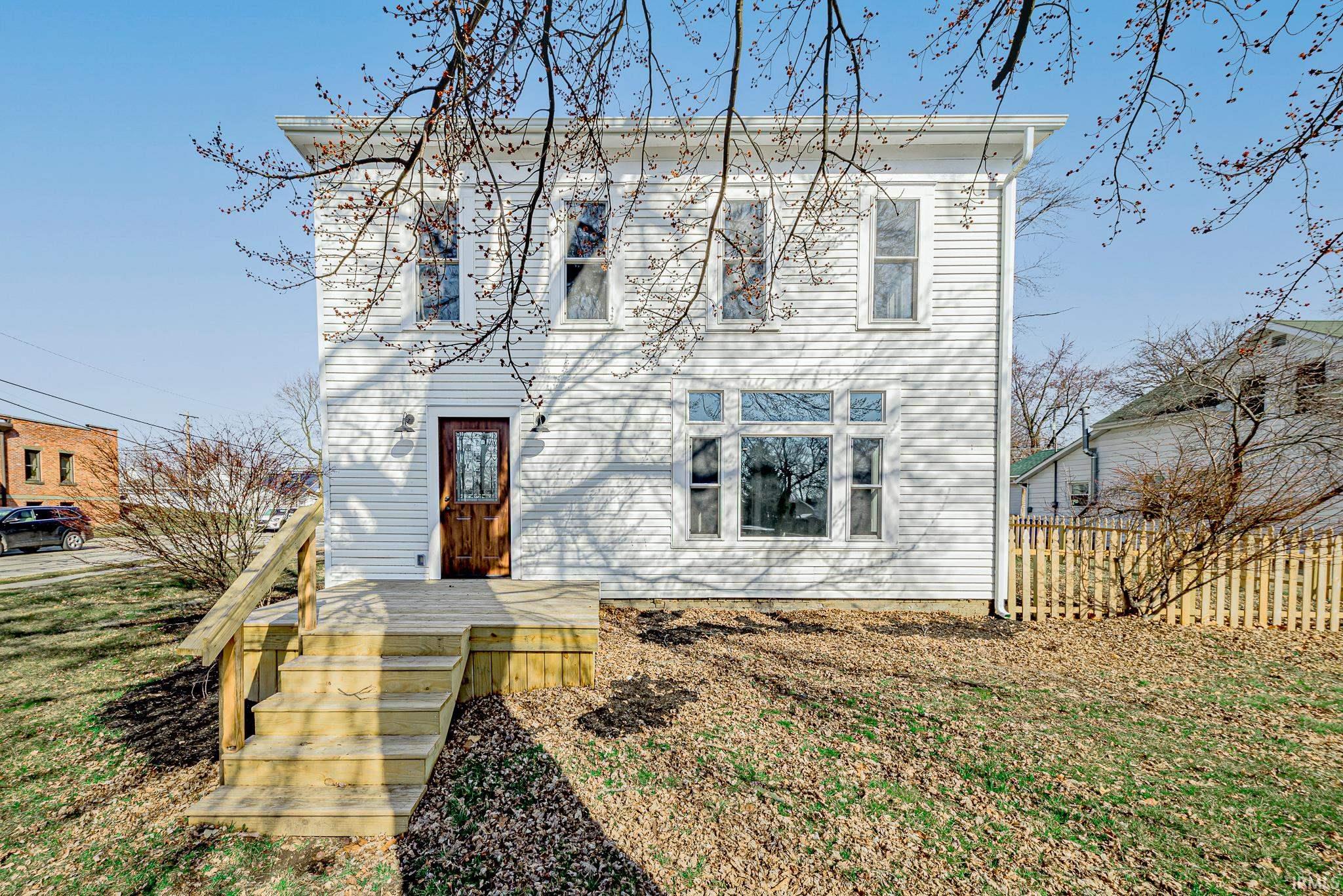 301 E Van Buren Street