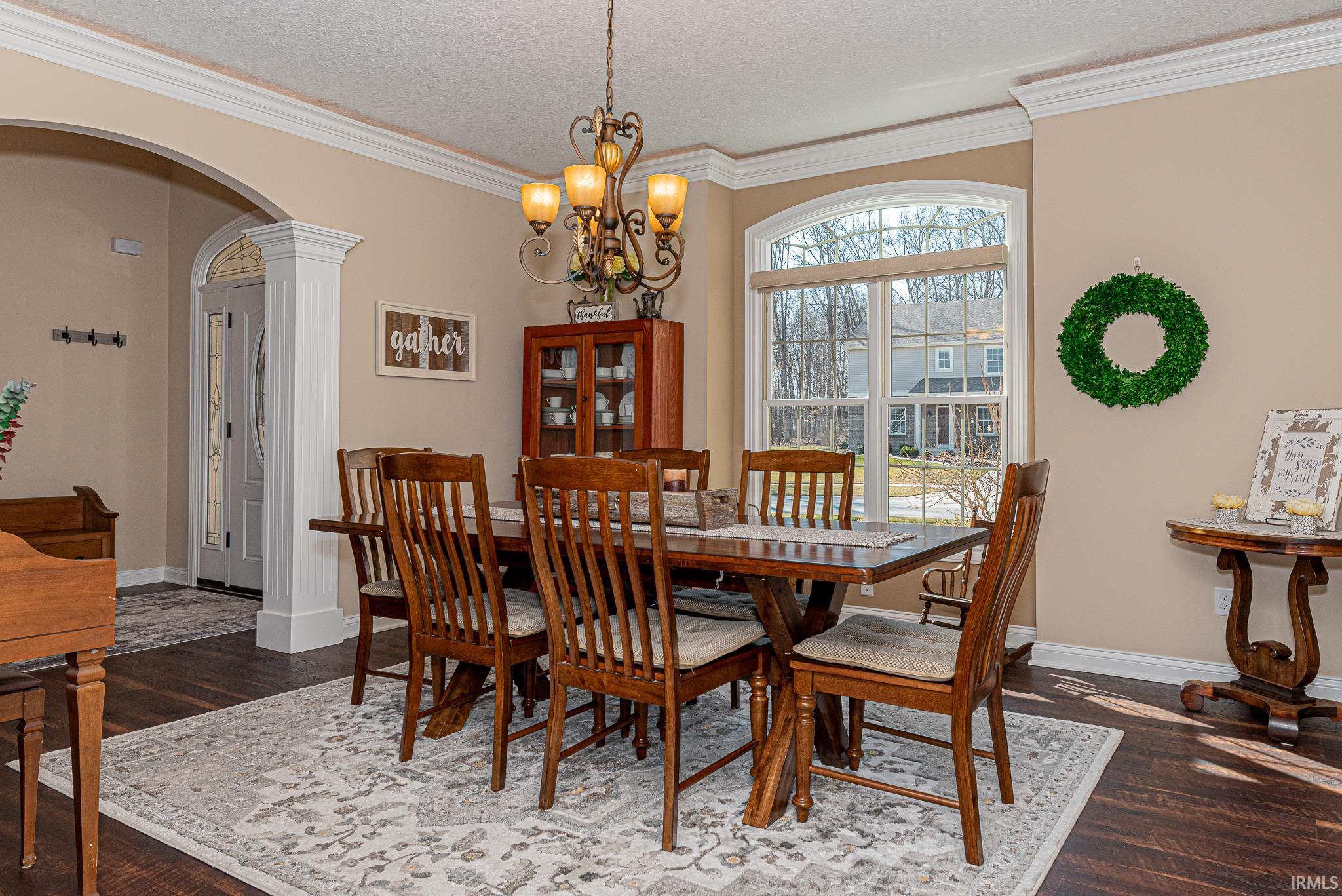 1398 W Glenwood Drive