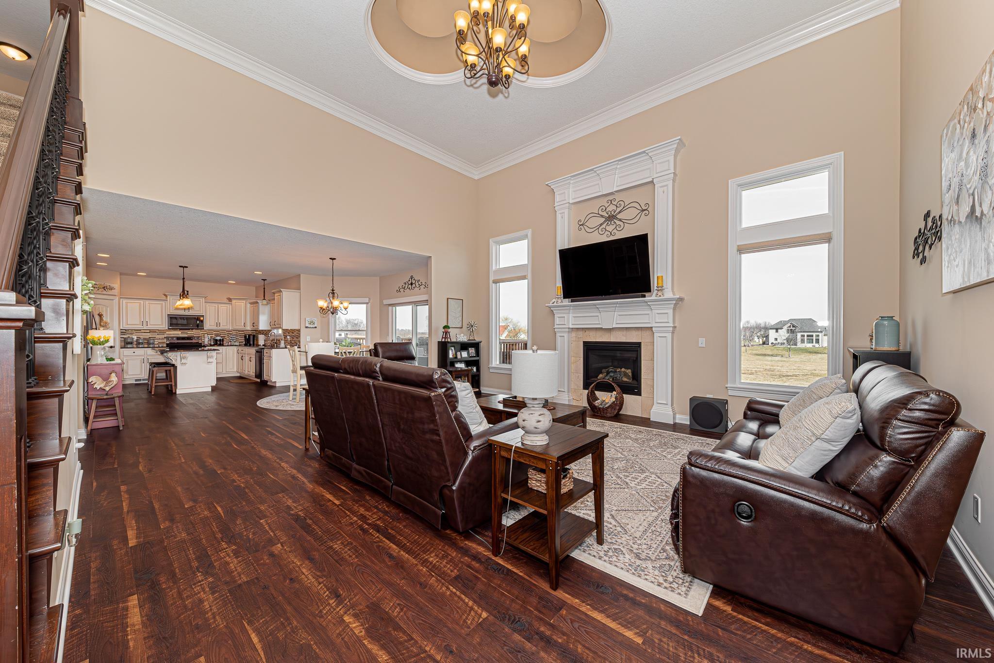 1398 W Glenwood Drive