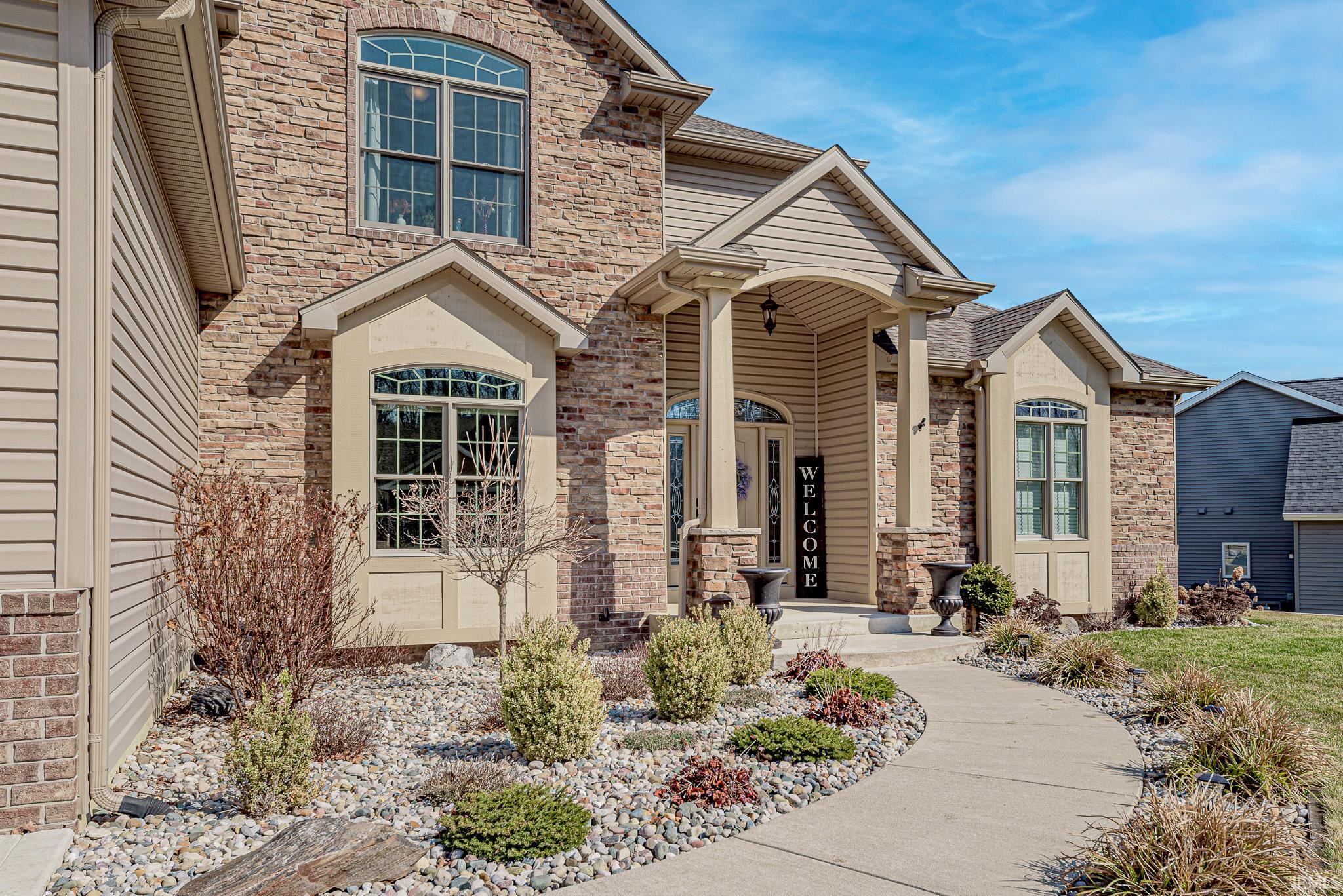 1398 W Glenwood Drive