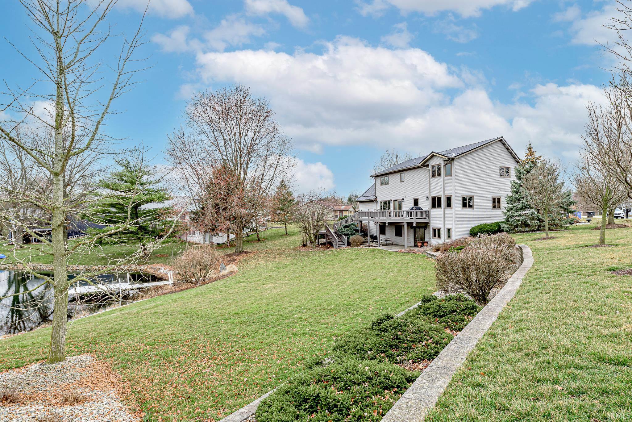 310 N COLUMBIA Parkway