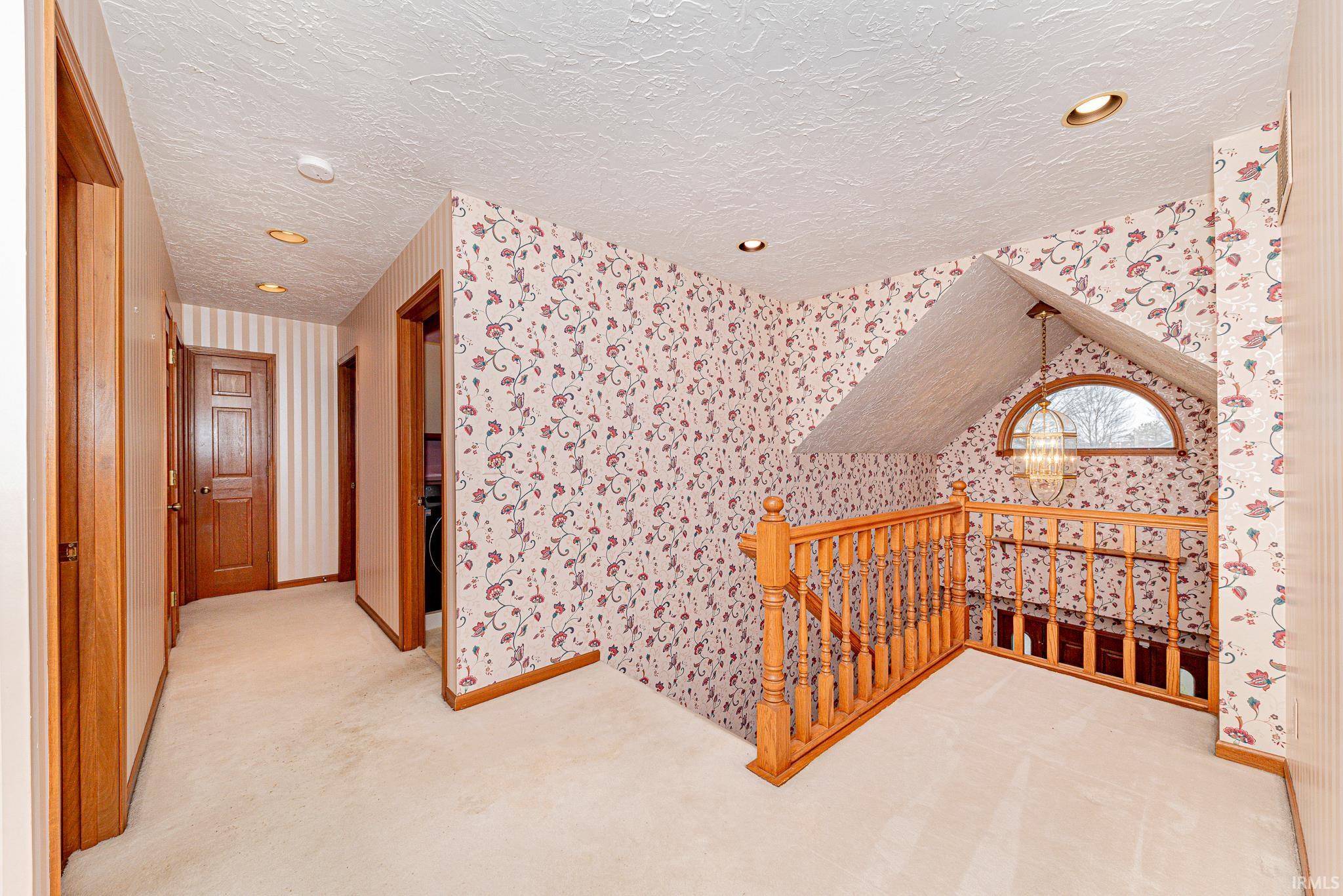 310 N COLUMBIA Parkway