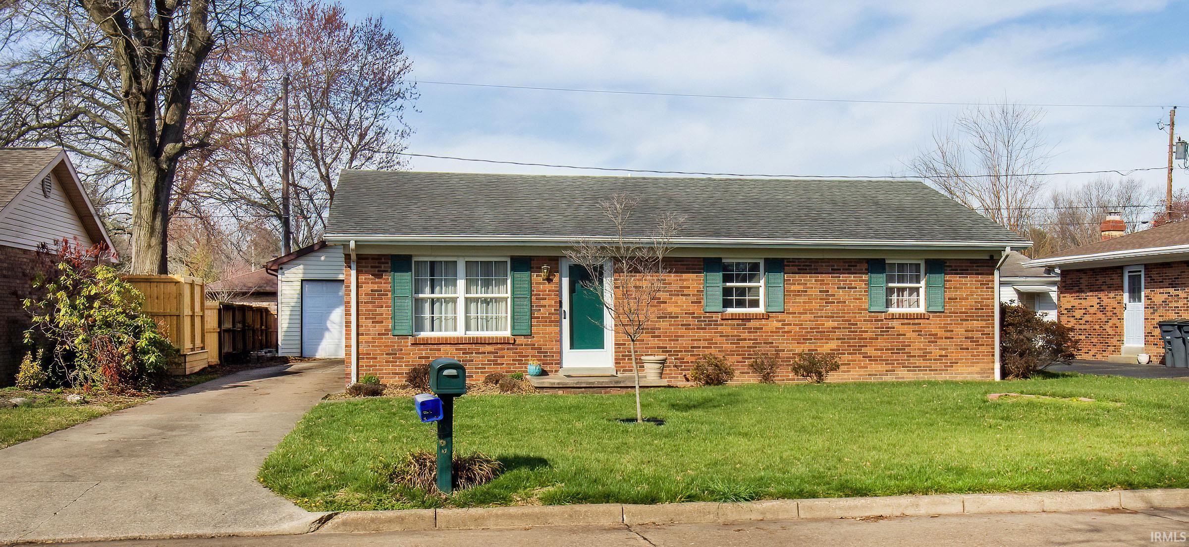 1824 N Colony Drive, Evansville, IN 