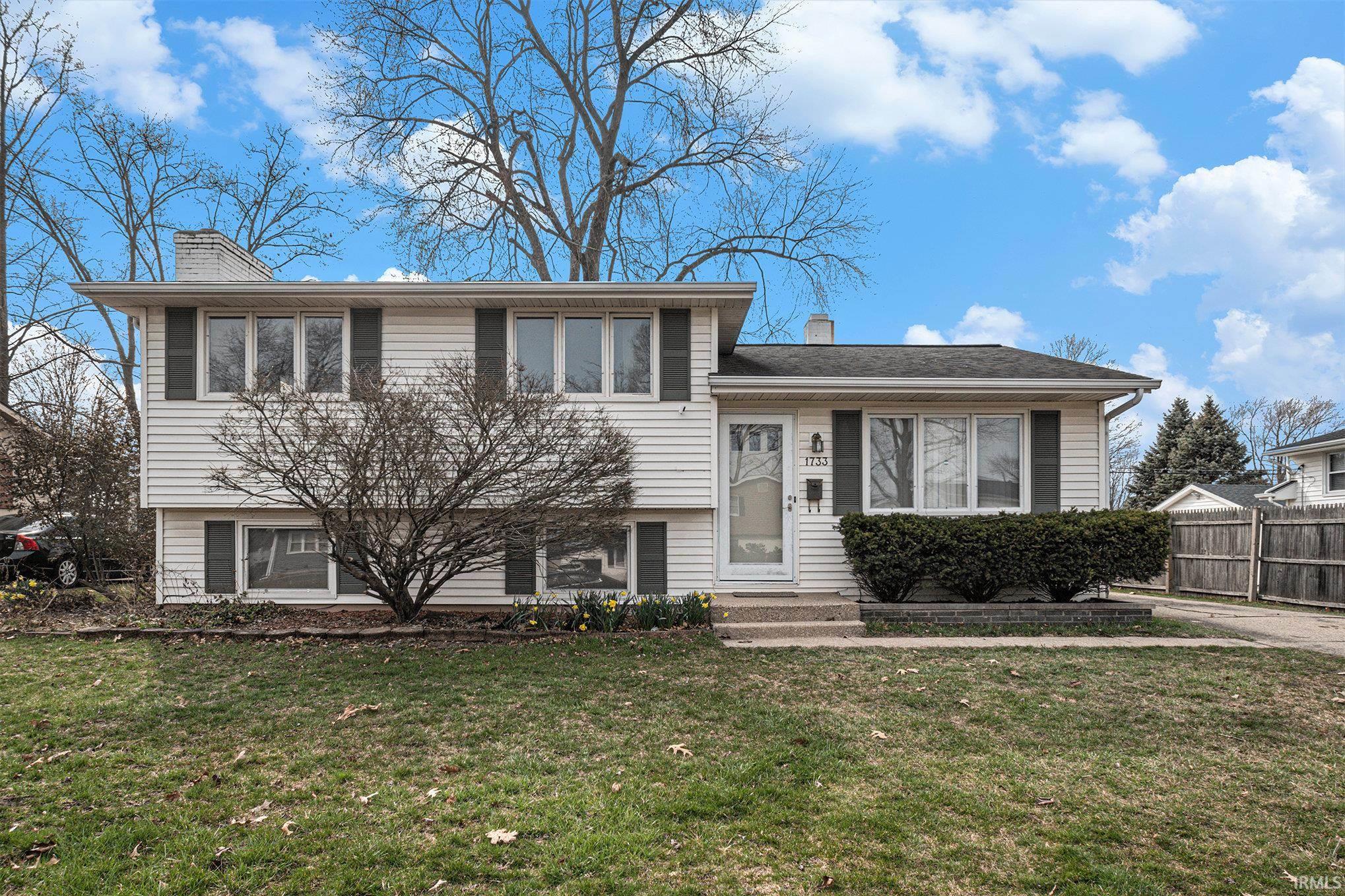 1733 Sterling Drive, South Bend, IN 