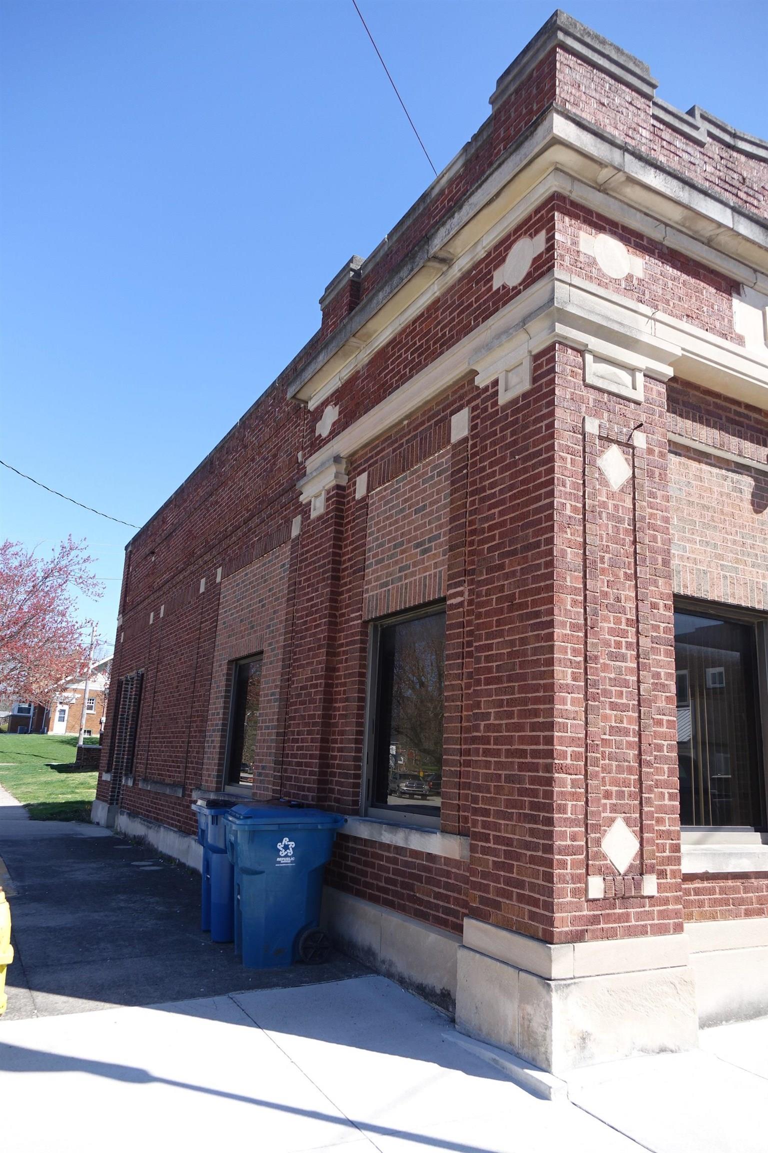 Photo 27 of 22 W Branson Street