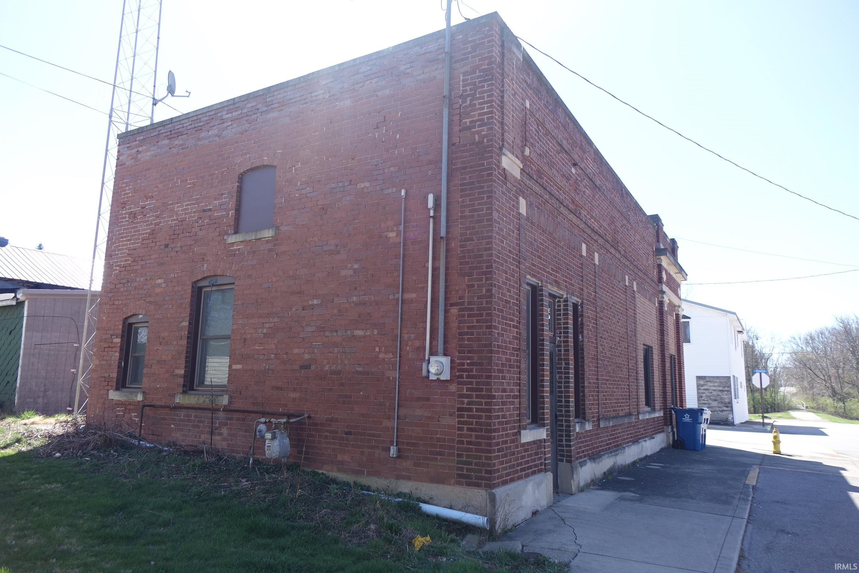 Photo 29 of 22 W Branson Street