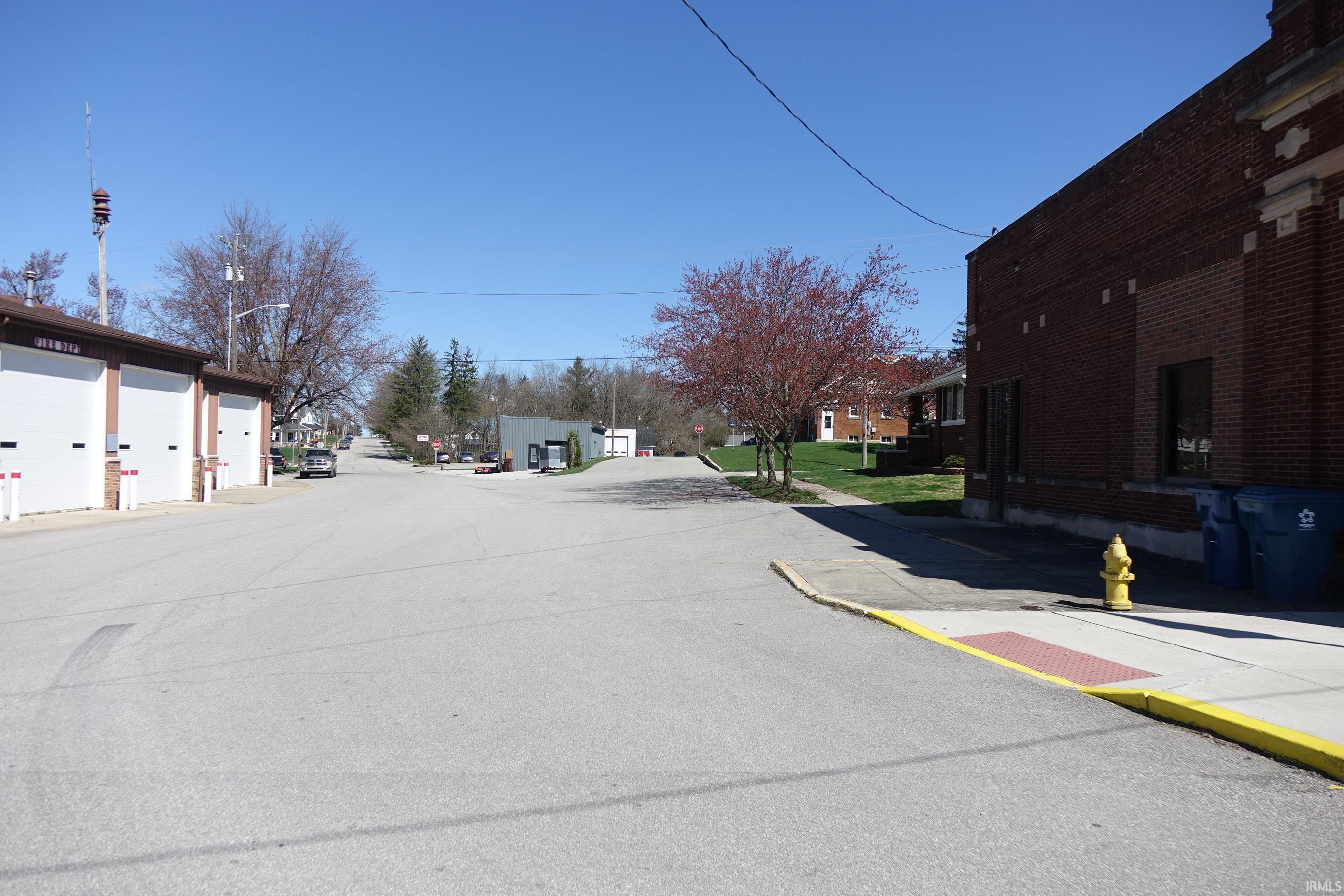 Photo 31 of 22 W Branson Street