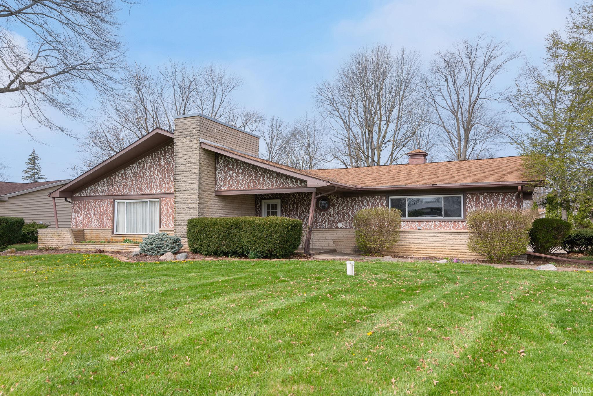 1406 W GLENDALE Drive, Marion, IN 