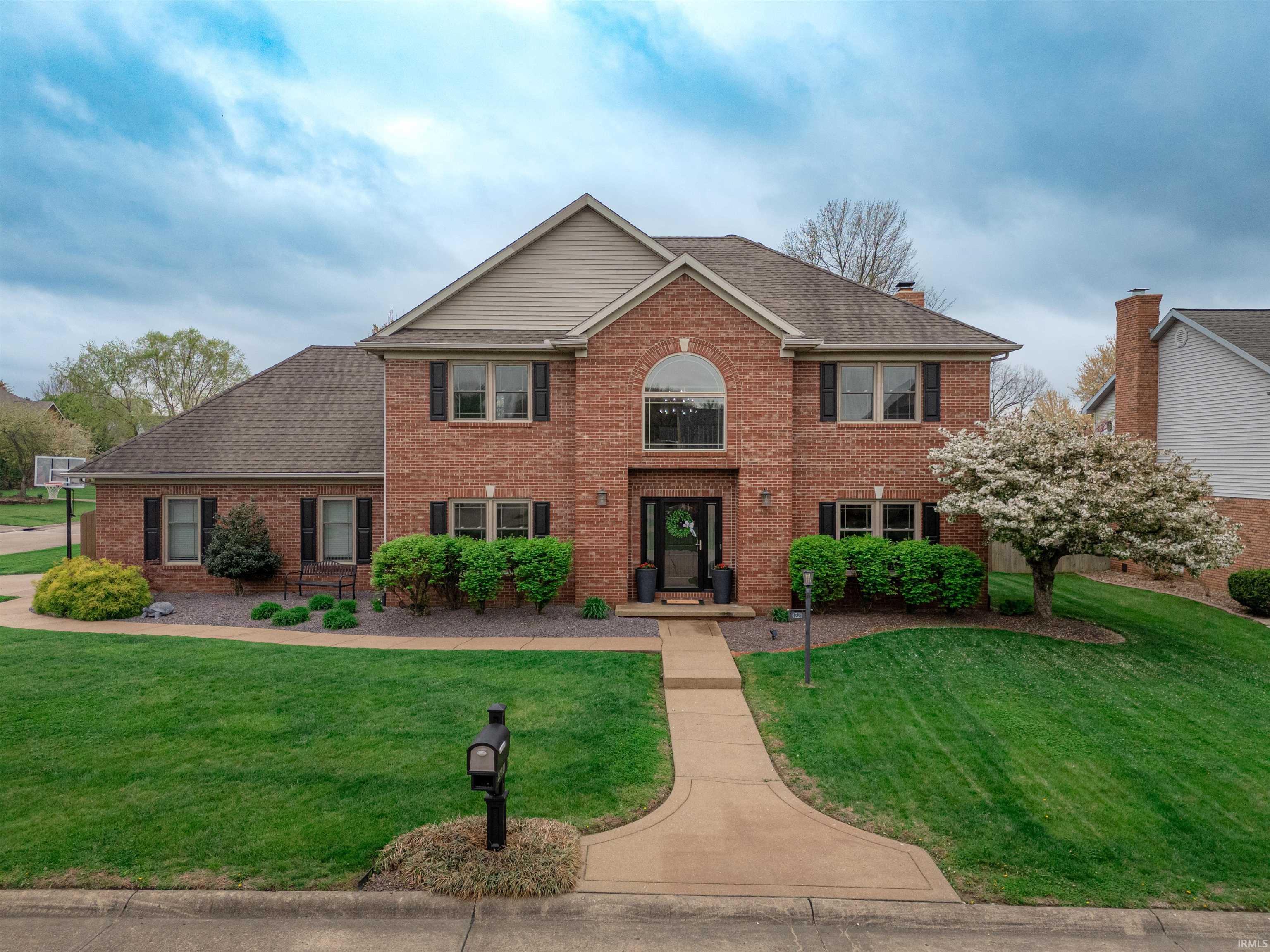 4221 Huntington Place, Evansville, IN 