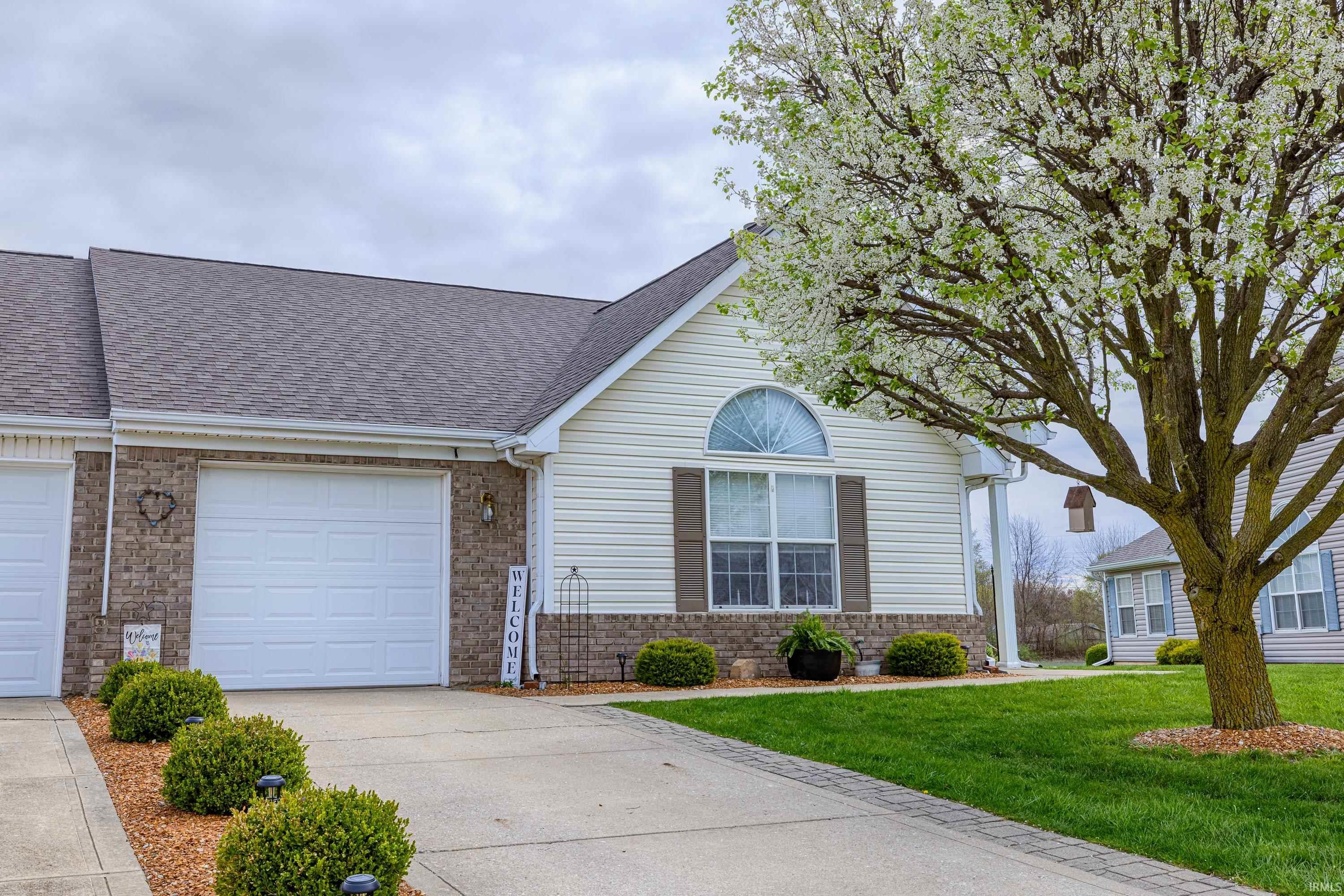 3352 WEATHERED ROCK CIRCLE, KOKOMO, IN 46902 The Hardie Group