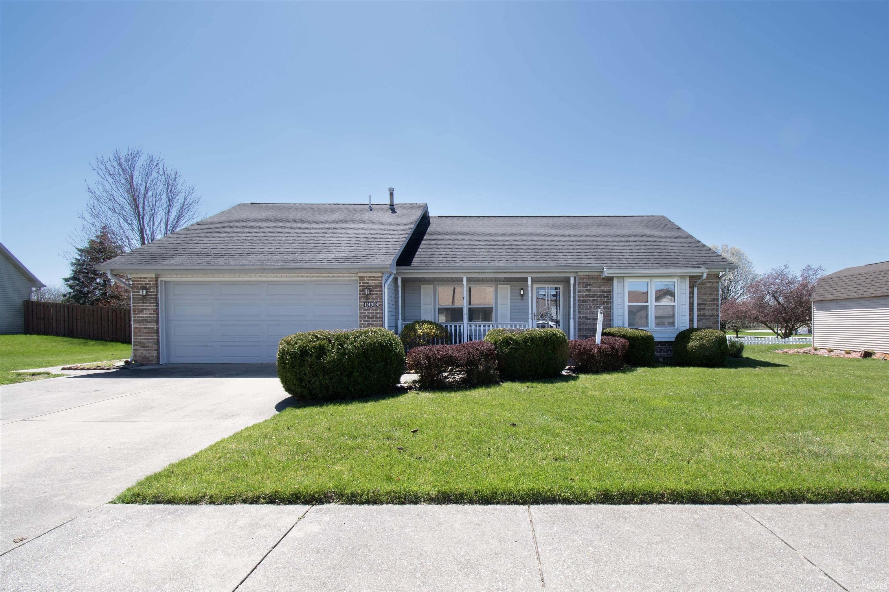 1404 Knoll Crest Drive, Kendallville, IN 