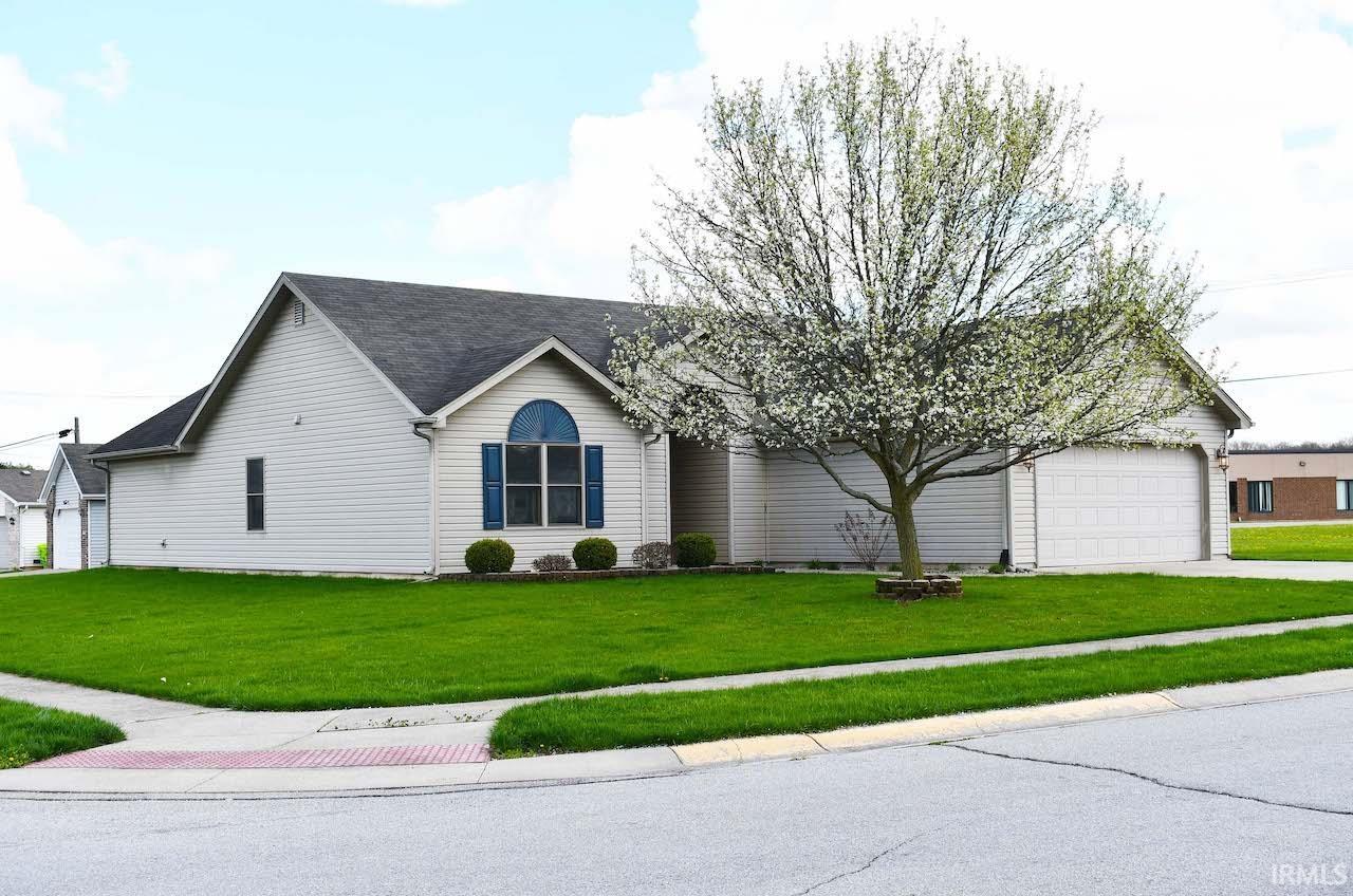 2077 Willow Bend, Huntington, IN 