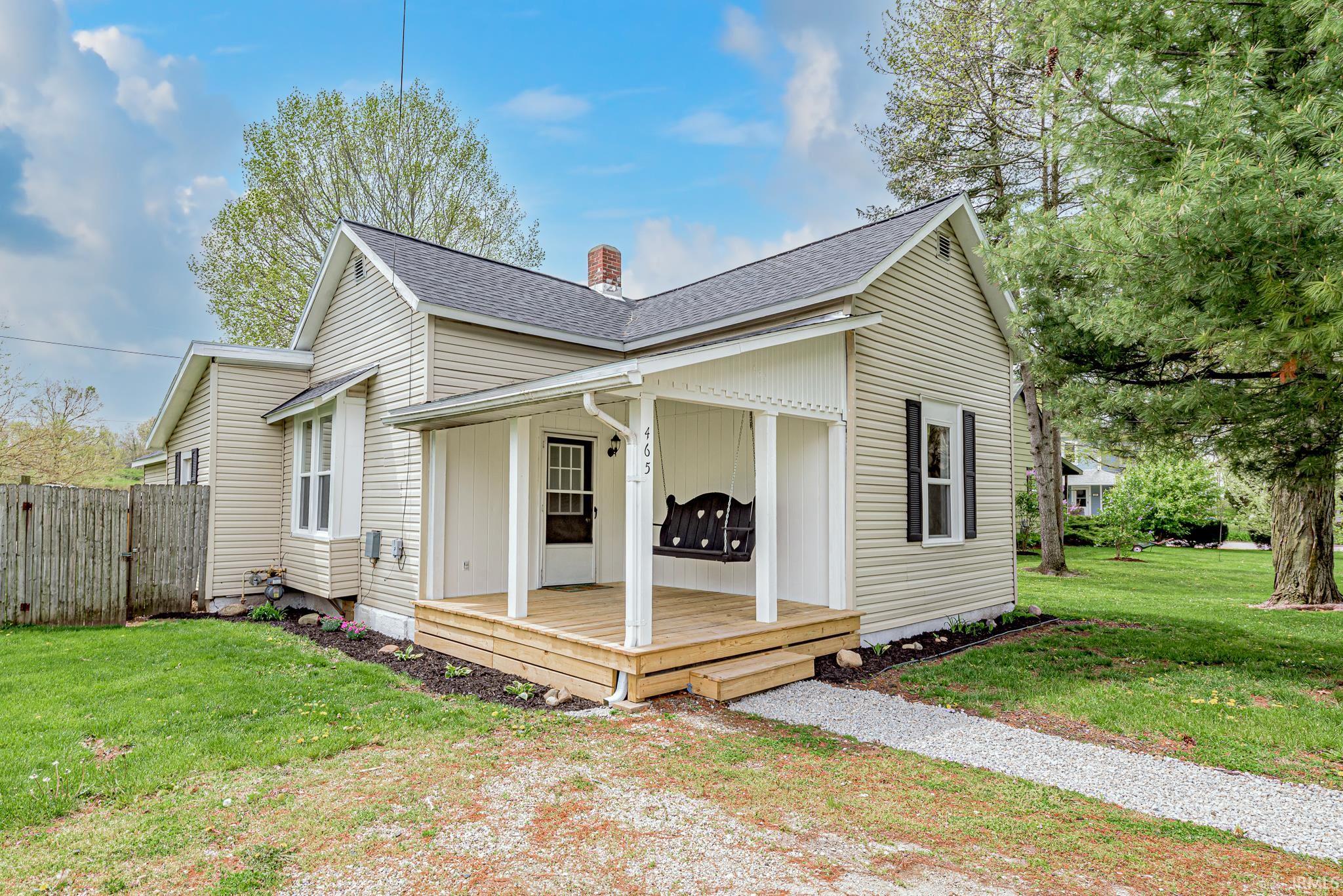 Welcome to this darling home. This home has been completely remodeled. You will love the all the updates like new flooring, lighting and fresh paint. The bathroom is all new! The back yard us waiting for anything you can imagine. Fenced in for privacy! Located in the quiet charm of Andrews.