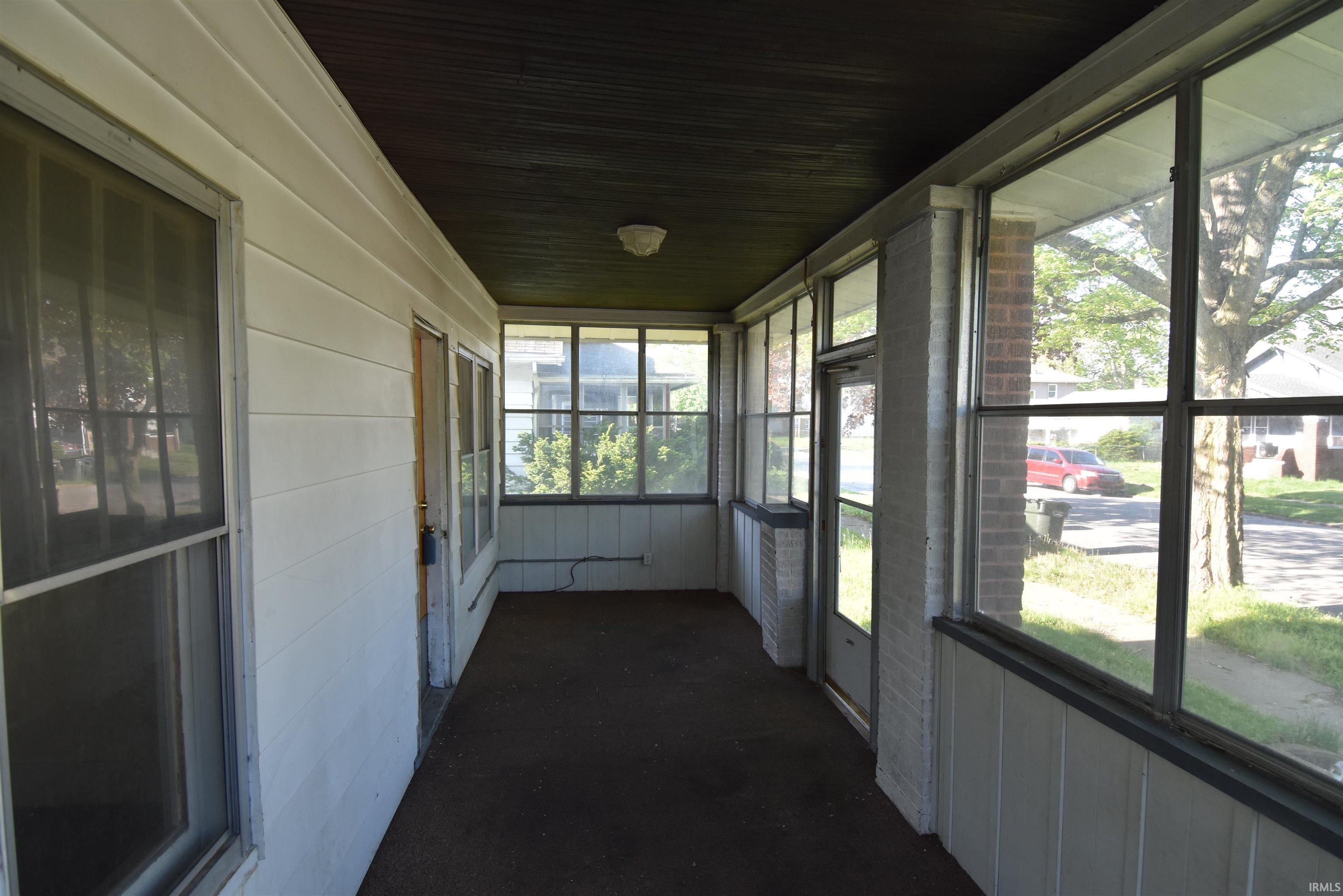 Homes for sale in South Bend, IN | 1118 N Brookfield St, South Bend, IN 46628 | MLS# 202415037