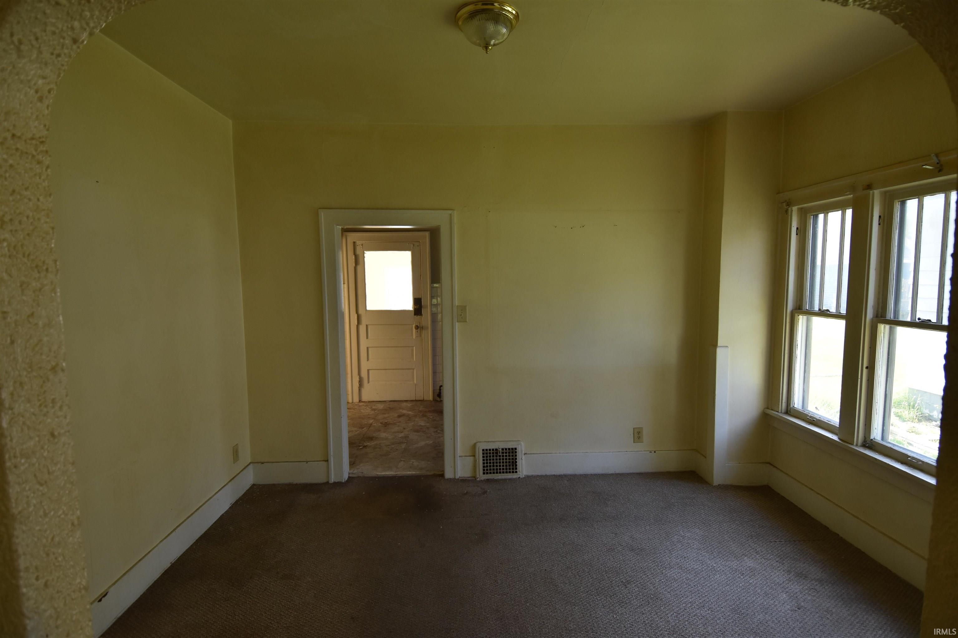 Homes for sale in South Bend, IN | 1118 N Brookfield St, South Bend, IN 46628 | MLS# 202415037