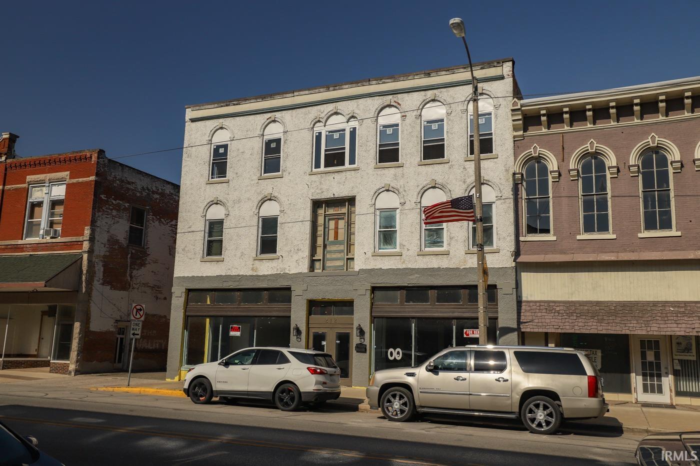 Photo 1 of 212 S Cavin Street