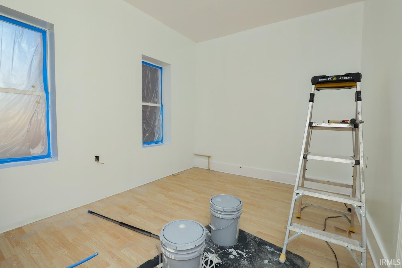 Photo 13 of 212 S Cavin Street