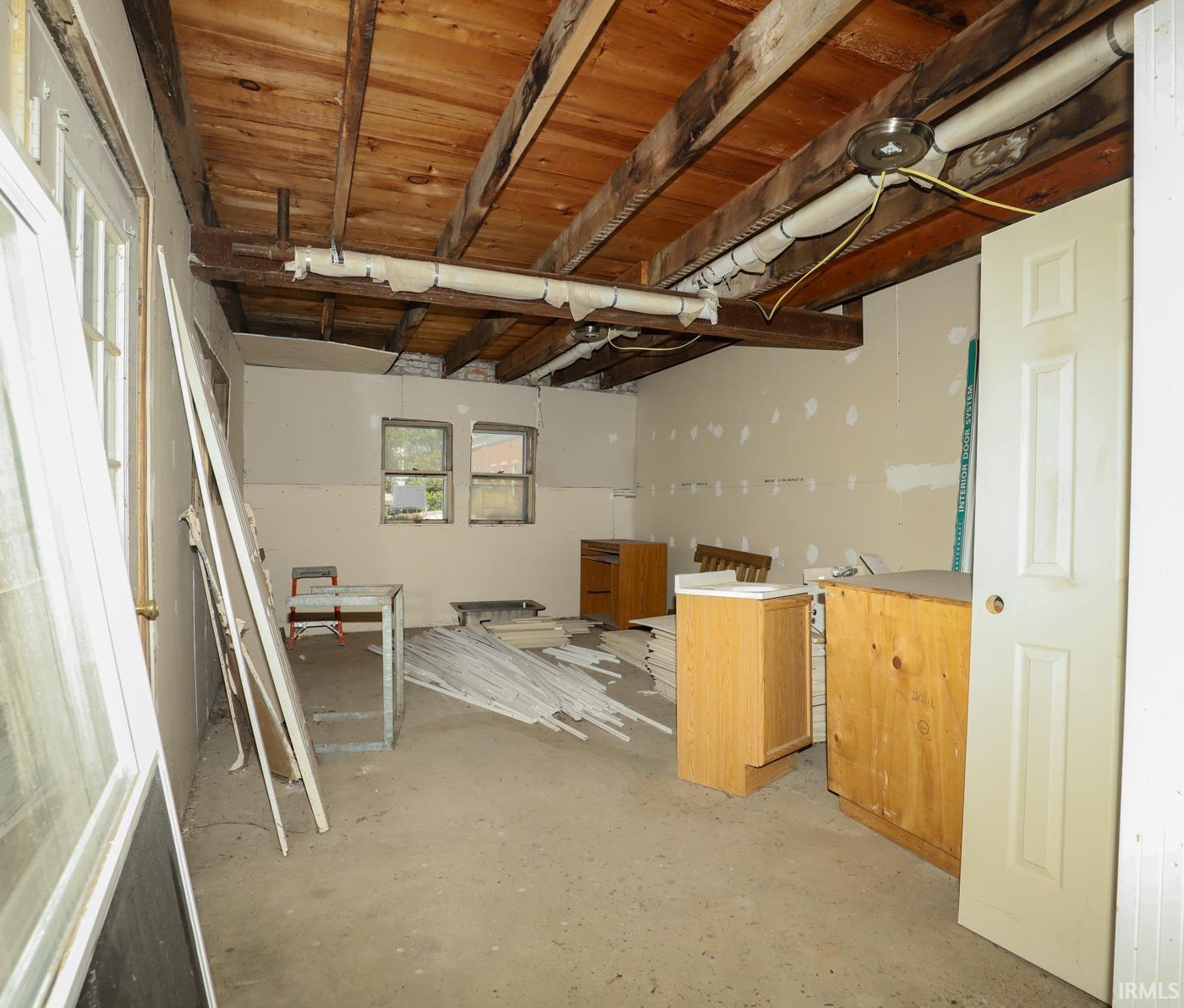 Photo 28 of 212 S Cavin Street