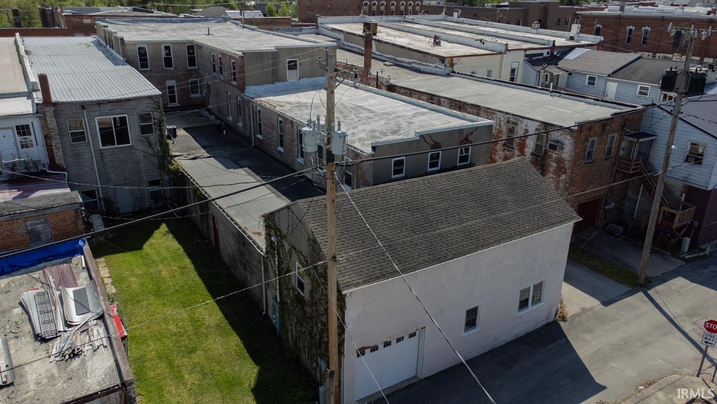 Photo 3 of 212 S Cavin Street
