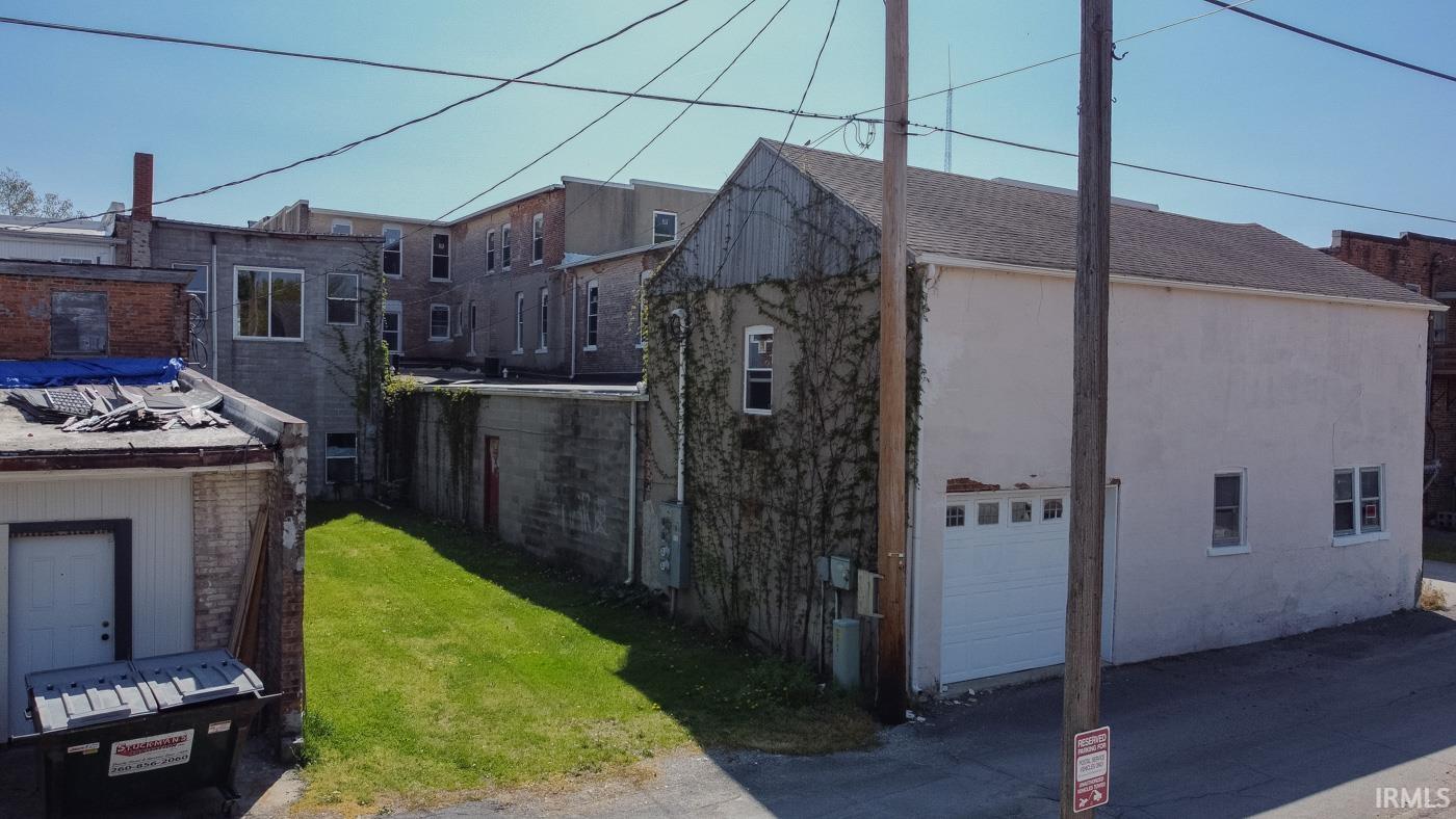 Photo 6 of 212 S Cavin Street