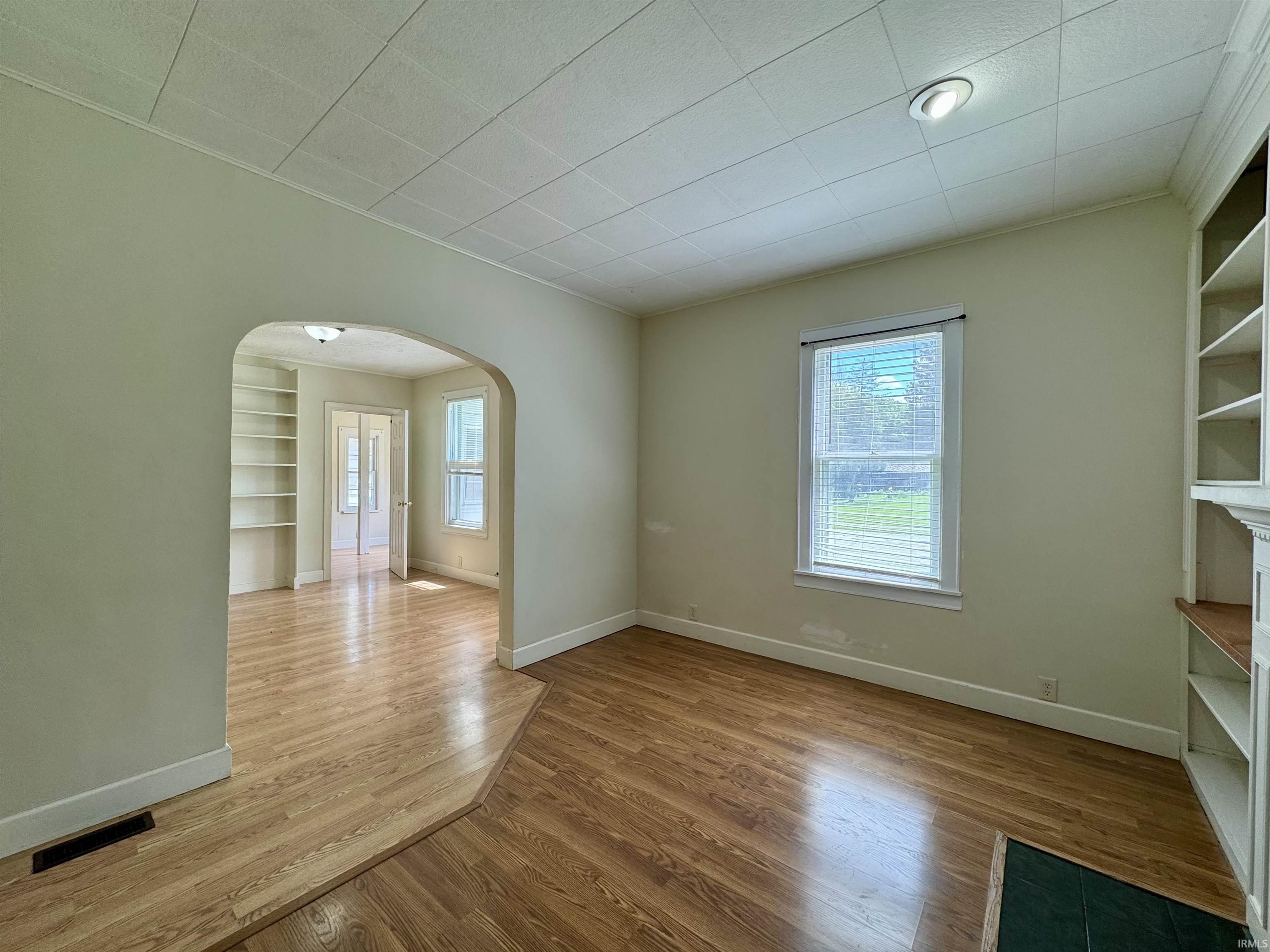 Photo 10 of 901 N Walnut Street