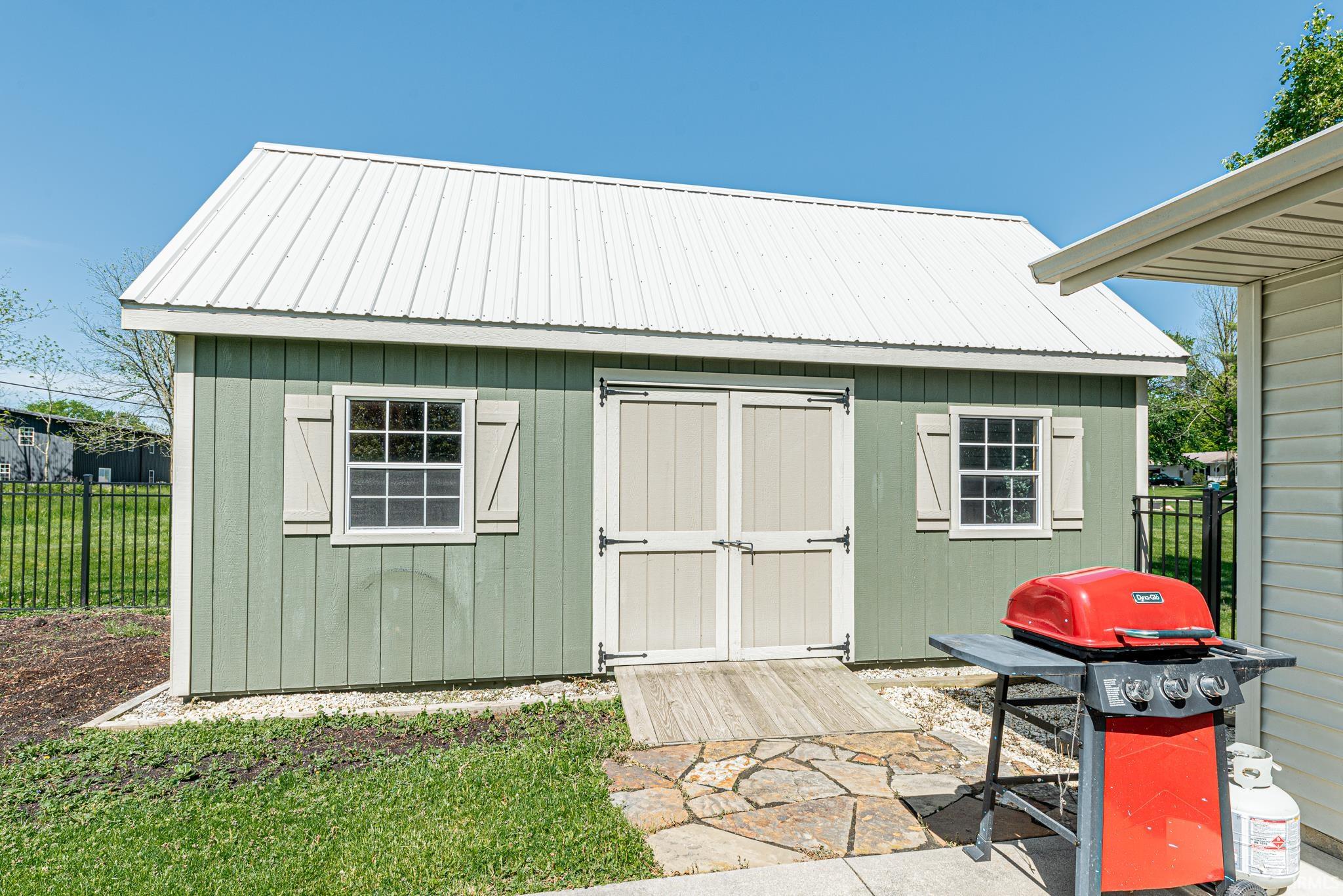 777 W Dogwood Drive