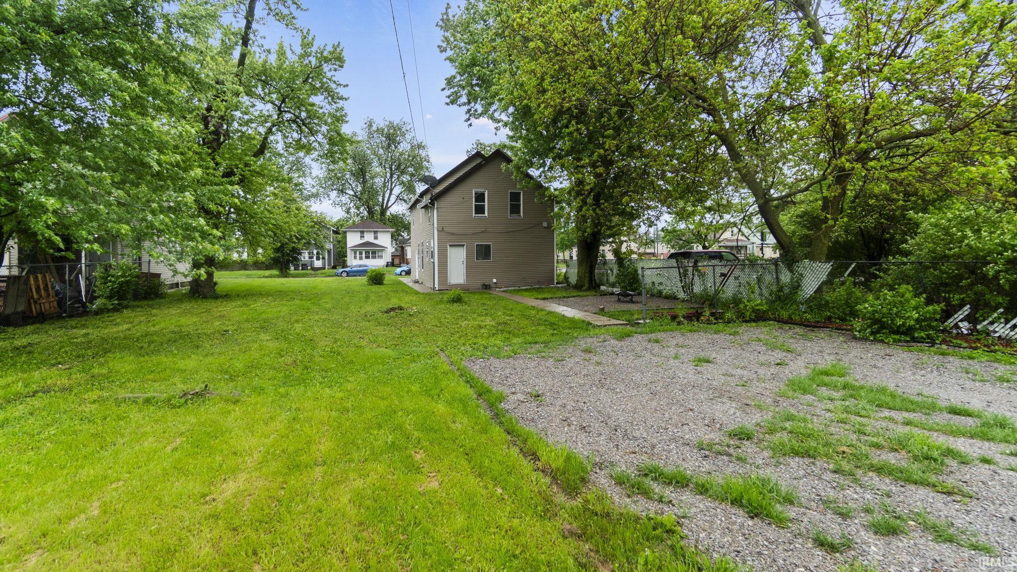 Photo 33 of 1905 Antoinette Street