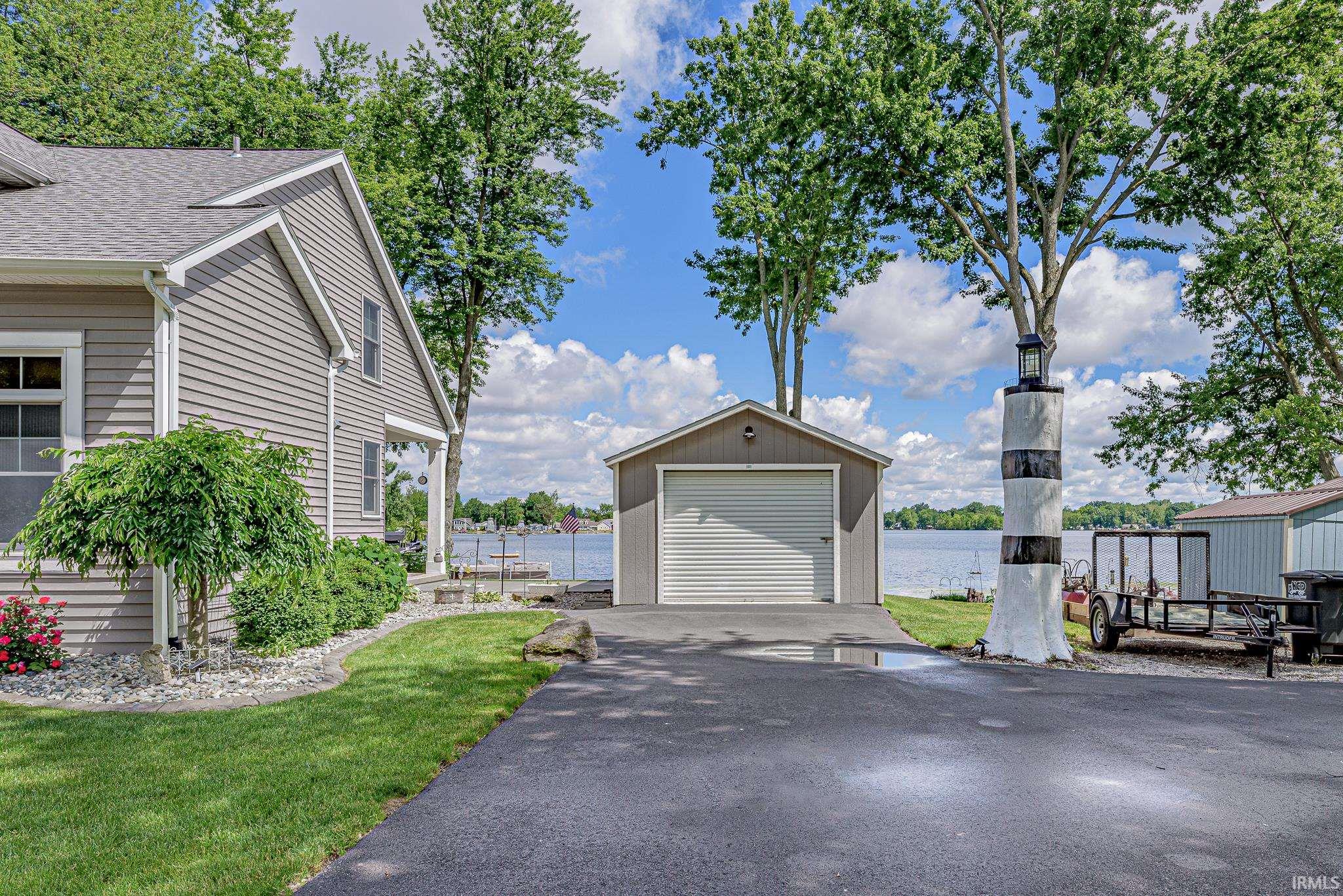 2716 W 700 North