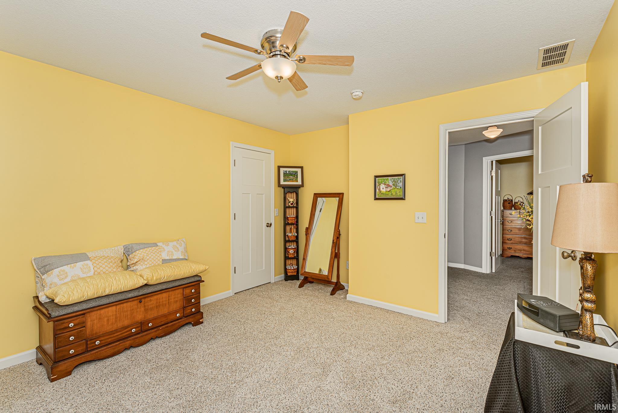 2716 W 700 North