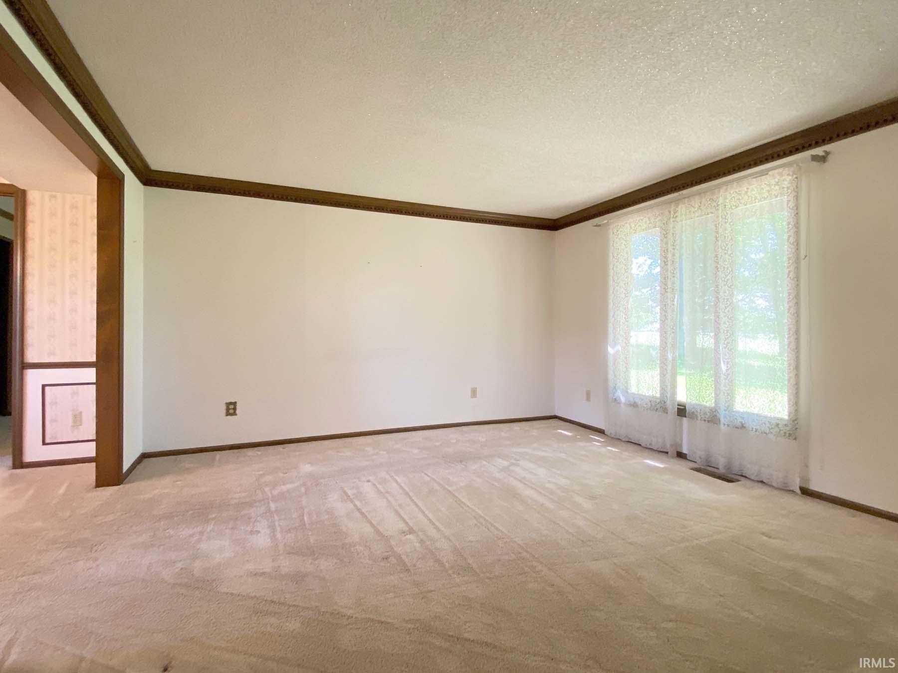 1536 W Business 30