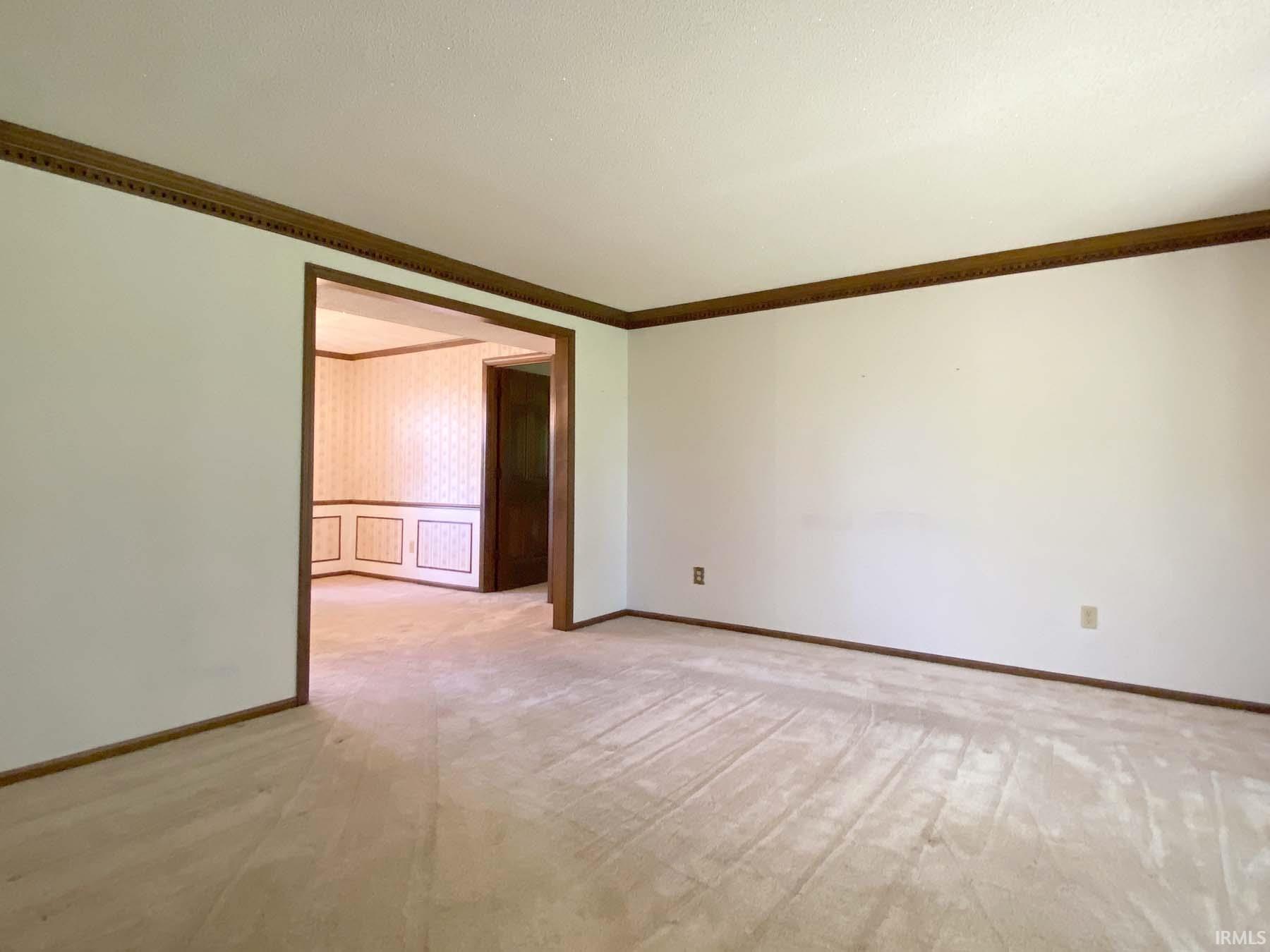 1536 W Business 30