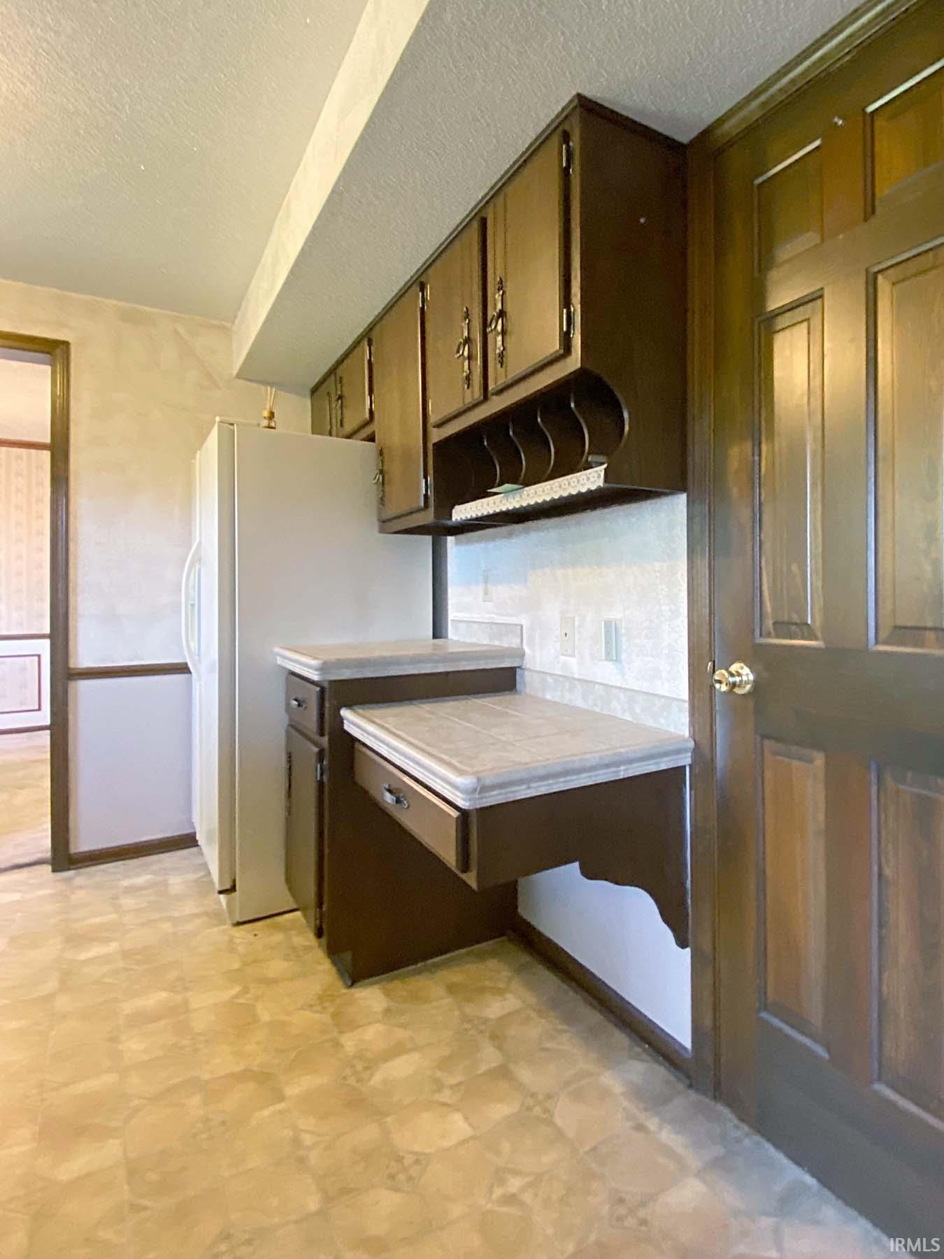 1536 W Business 30