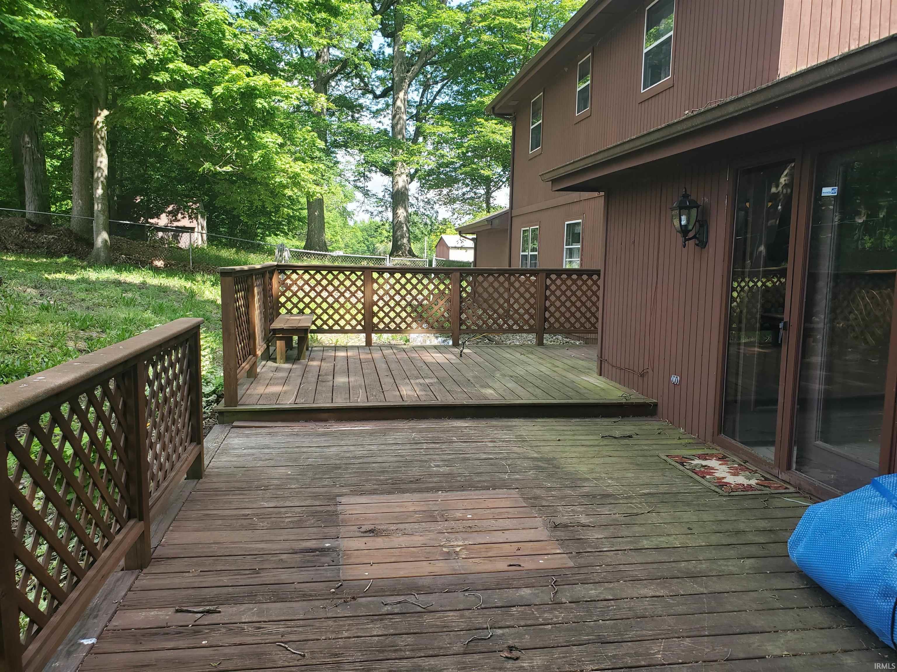 1536 W Business 30