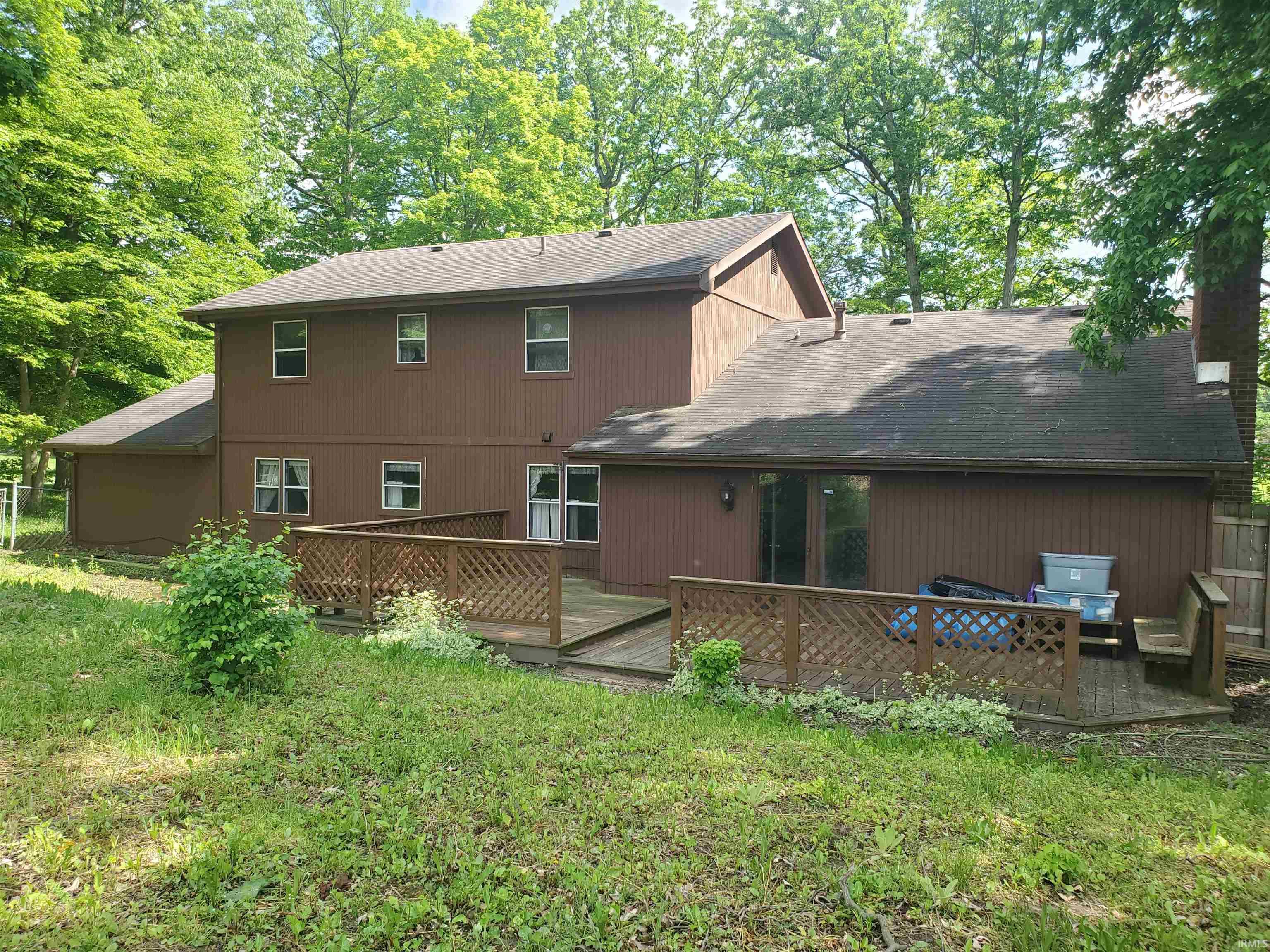 1536 W Business 30