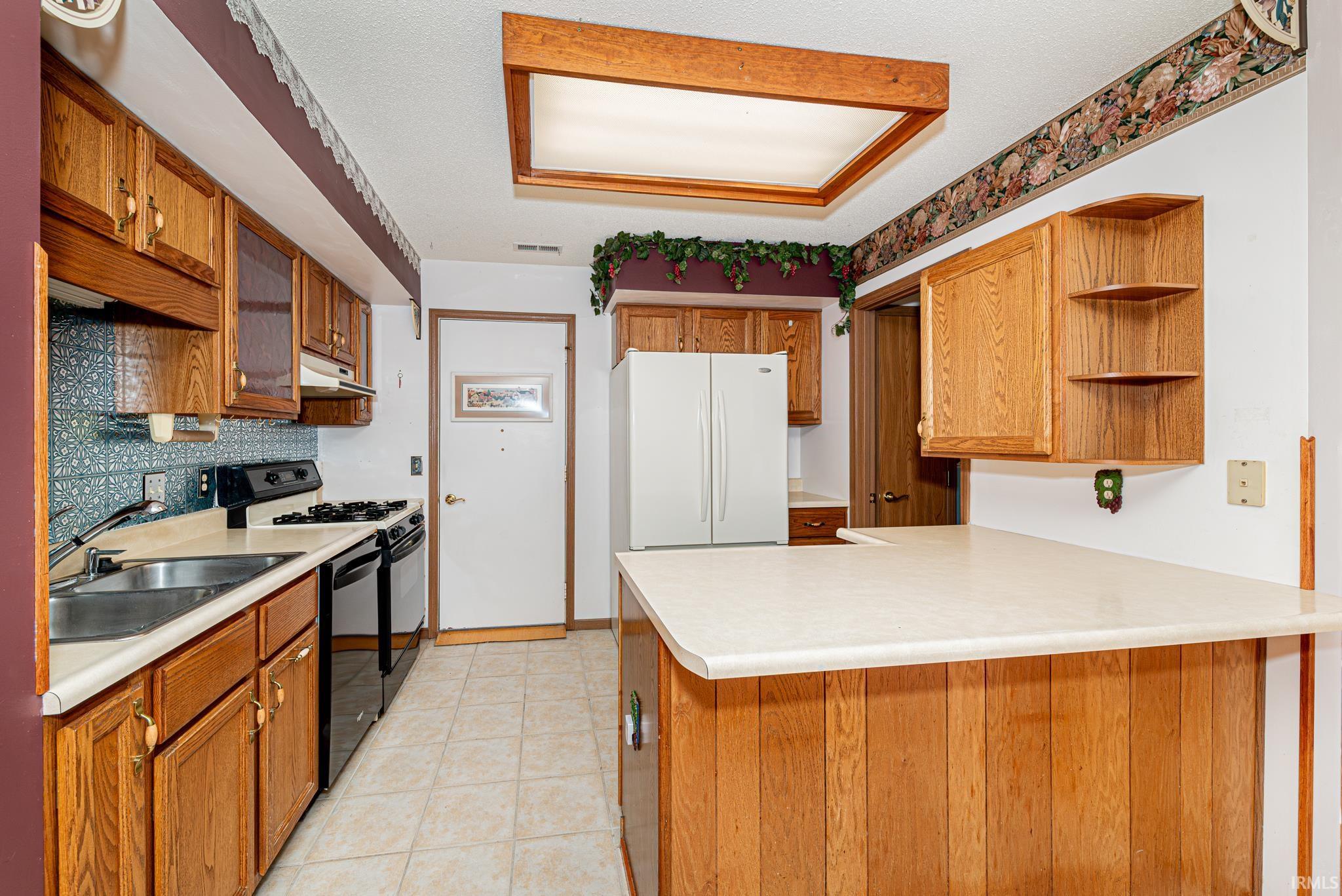 608 Fairview Court