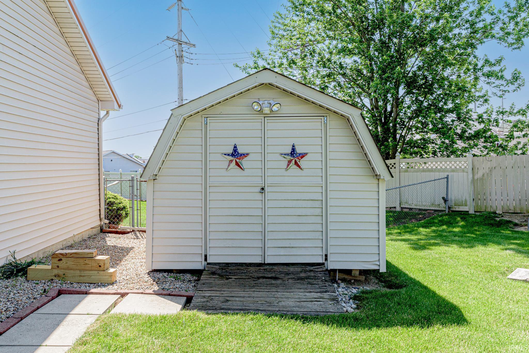 608 Fairview Court