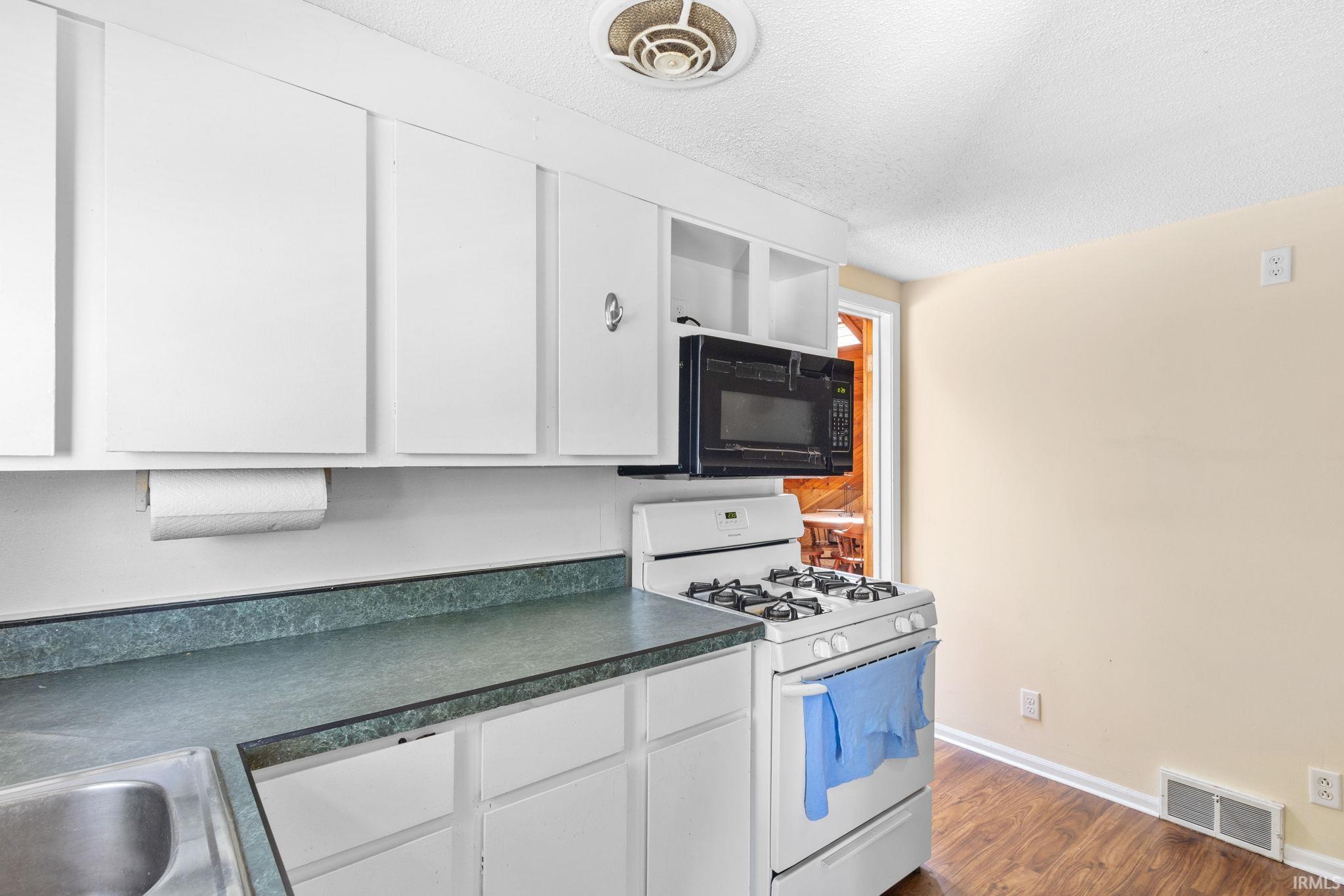 Photo 16 of 420 Southview Avenue