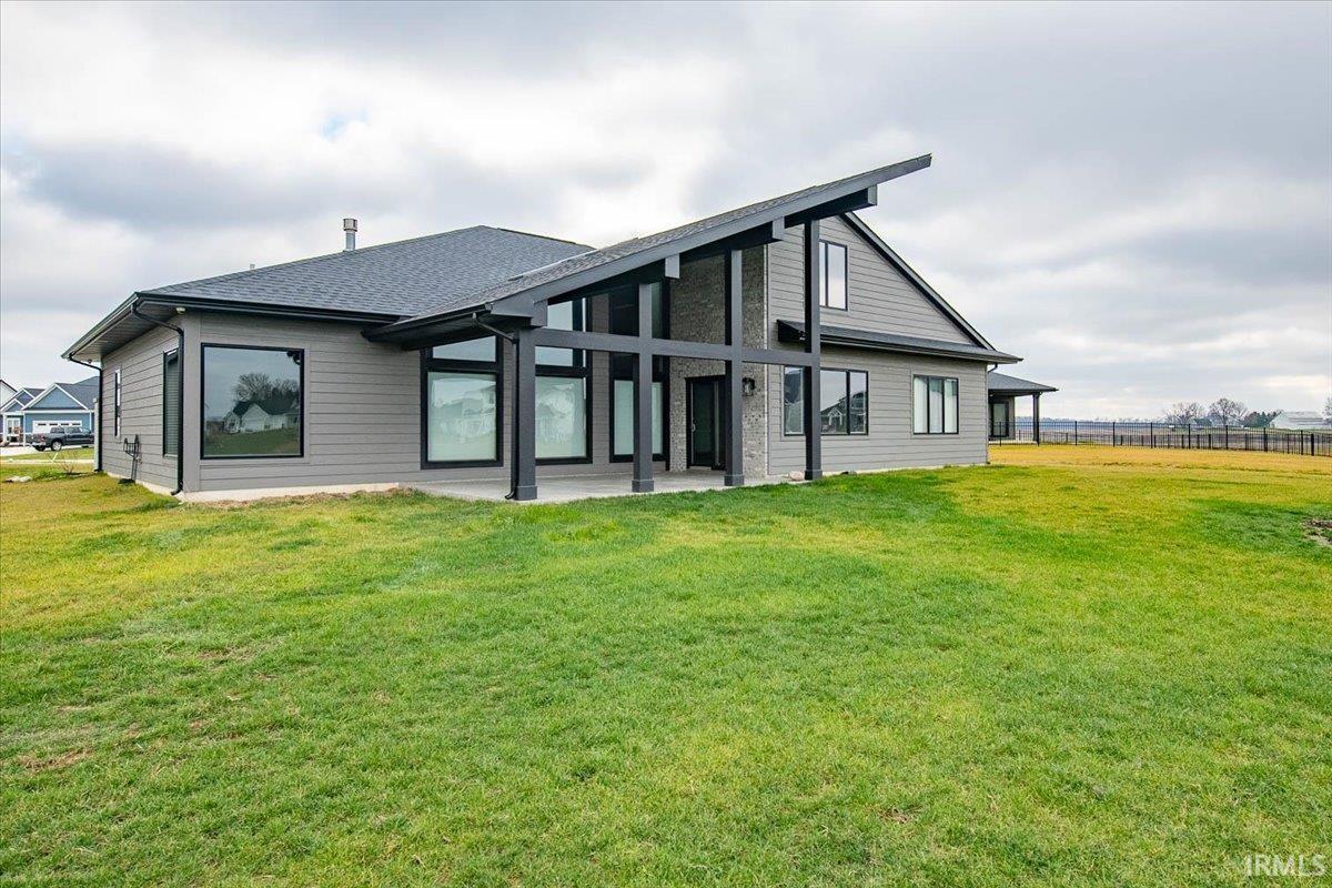 Here you can see just how large the back patio is!