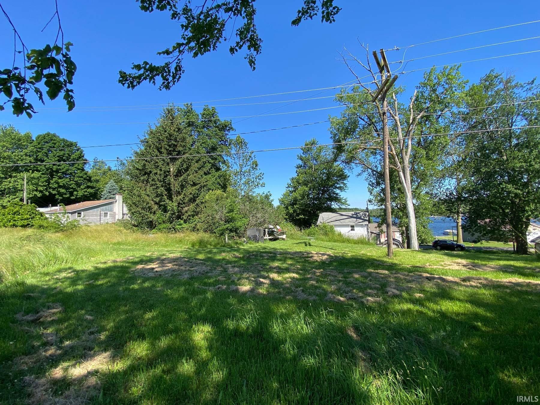 5118 N Blue Lake Road